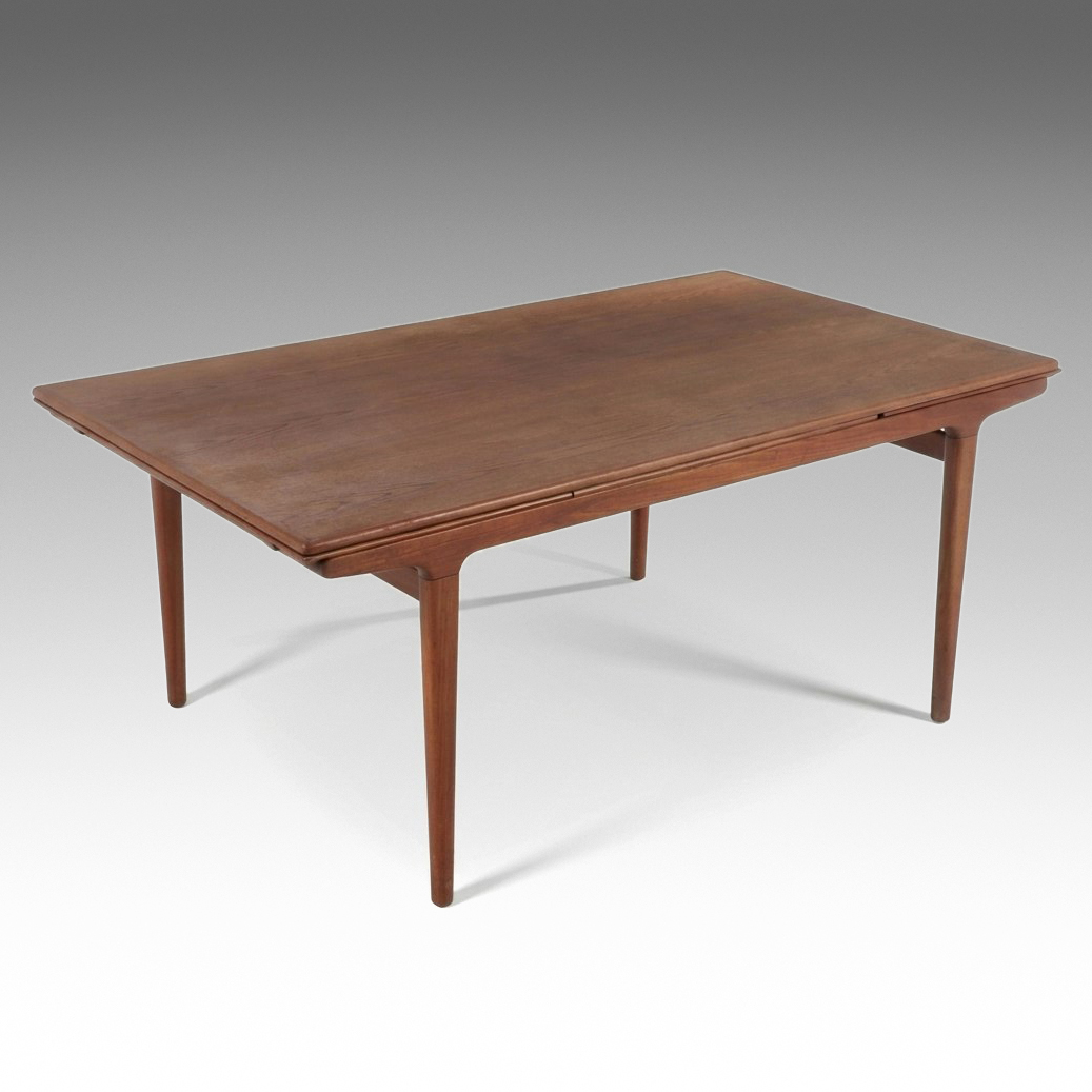 Danish Modern  Style Teak Draw-Leaf Dining Table, Mid to Late 20th Century