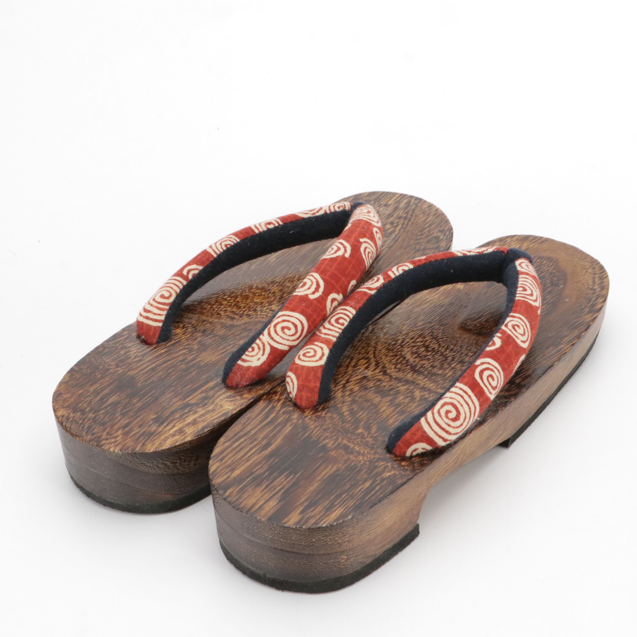 Japanese Zori Style Sandals in Lacquered Wood