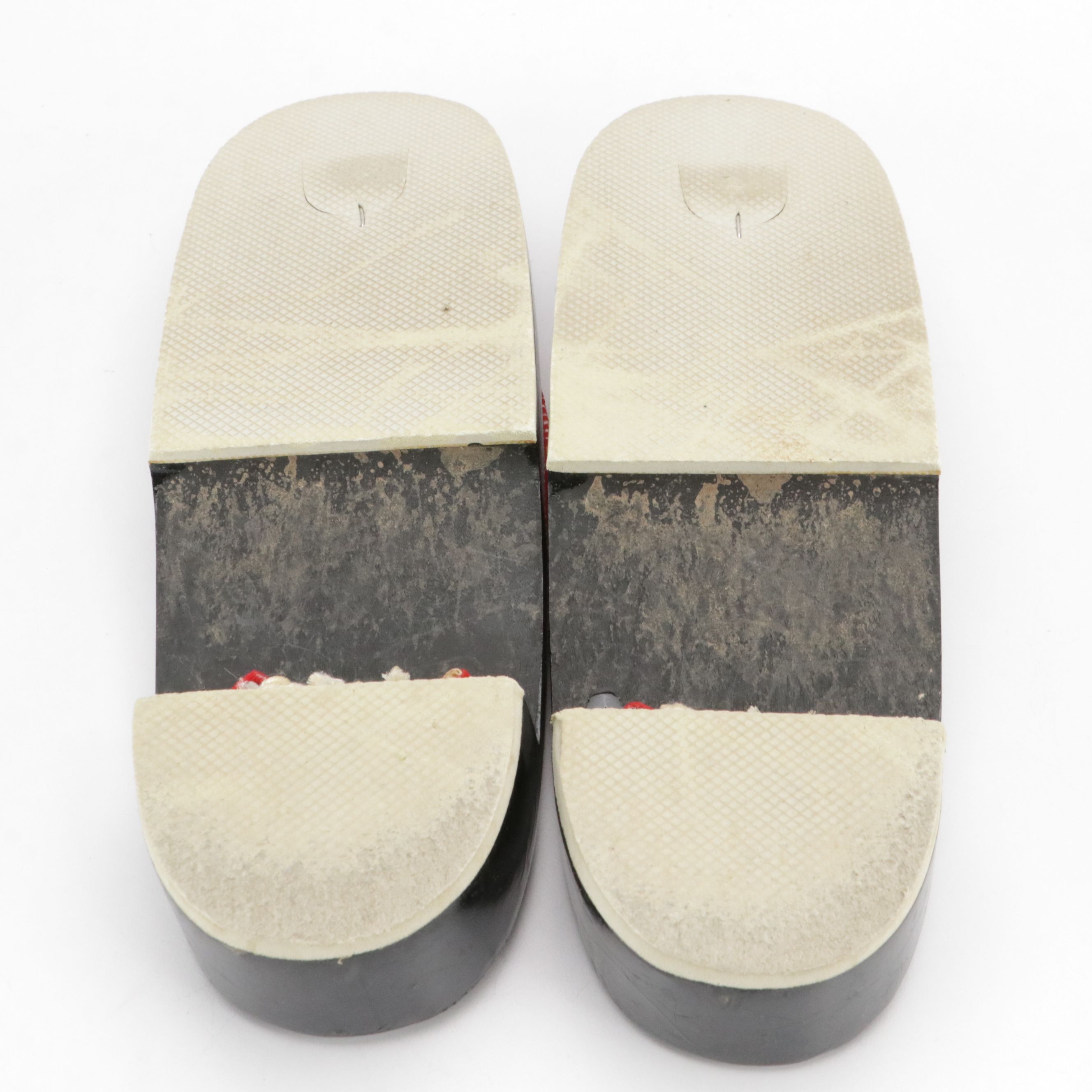 Japanese Zori Style Sandals in Lacquered Wood