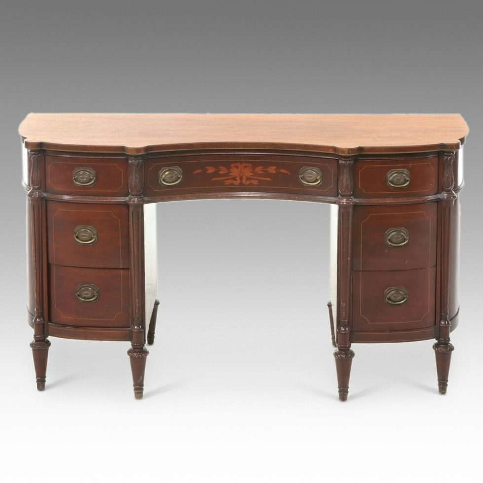 Hepplewhite Style Inlaid Mahogany Kidney-Shaped Desk, Mid-20th Century