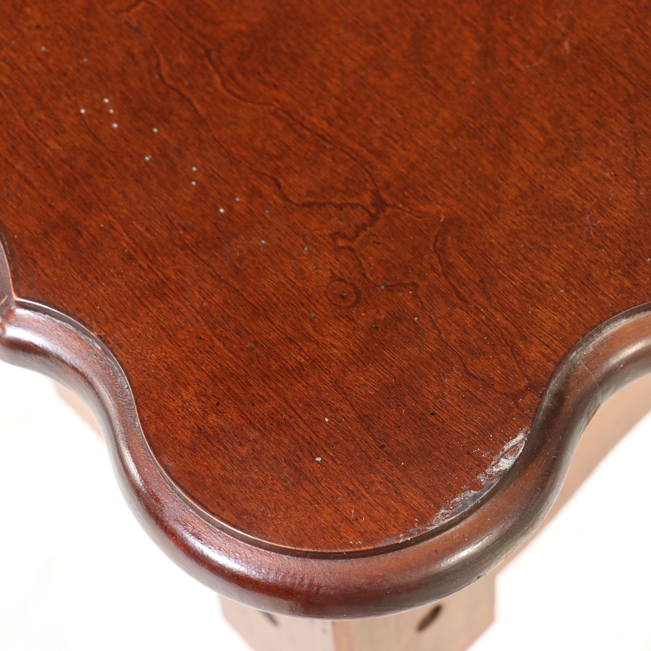 Bassett Queen Anne Style Cherry Coffee Table with Drawer, Late 20th Century