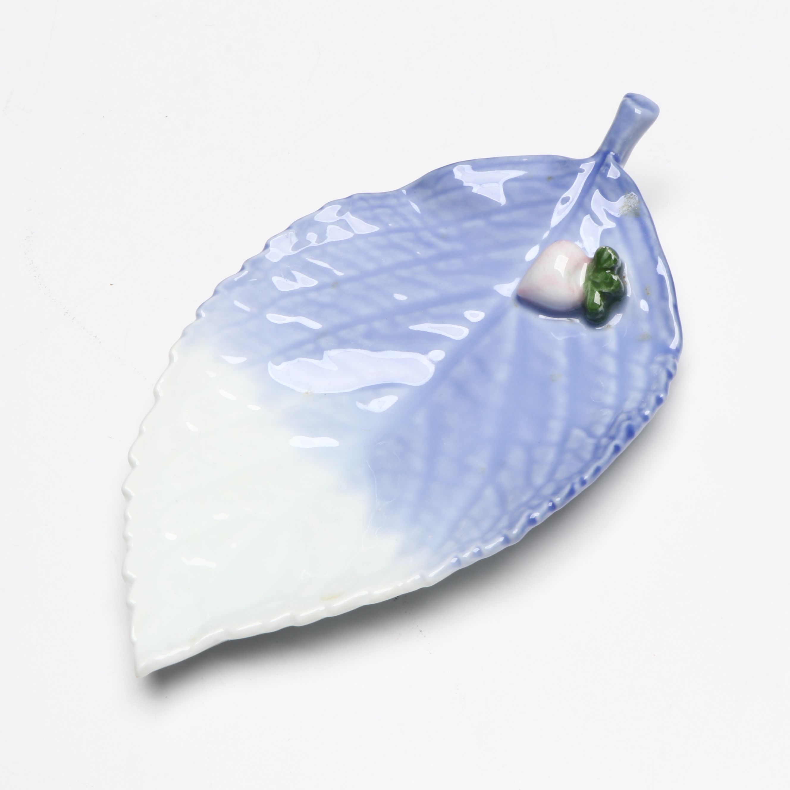 Otagiri Porcelain Flower Bowls with More Japanese Tableware, Mid to Late 20th C.