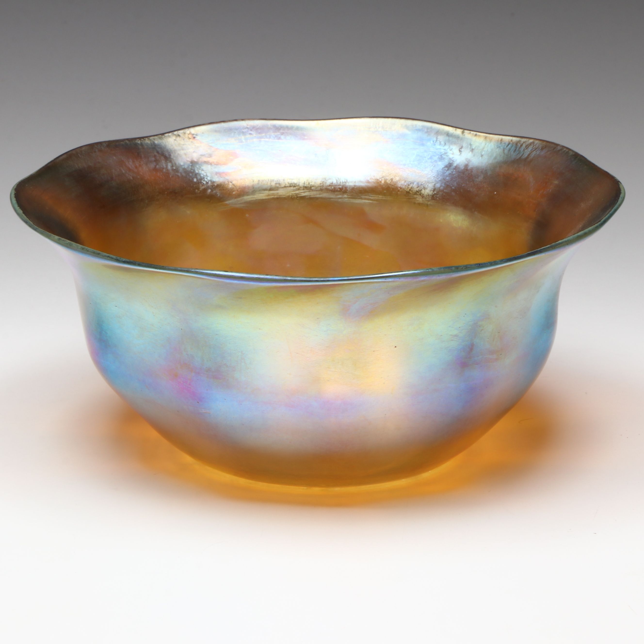 Louis Comfort Tiffany Favrile Glass Bowl, Early 20th Century