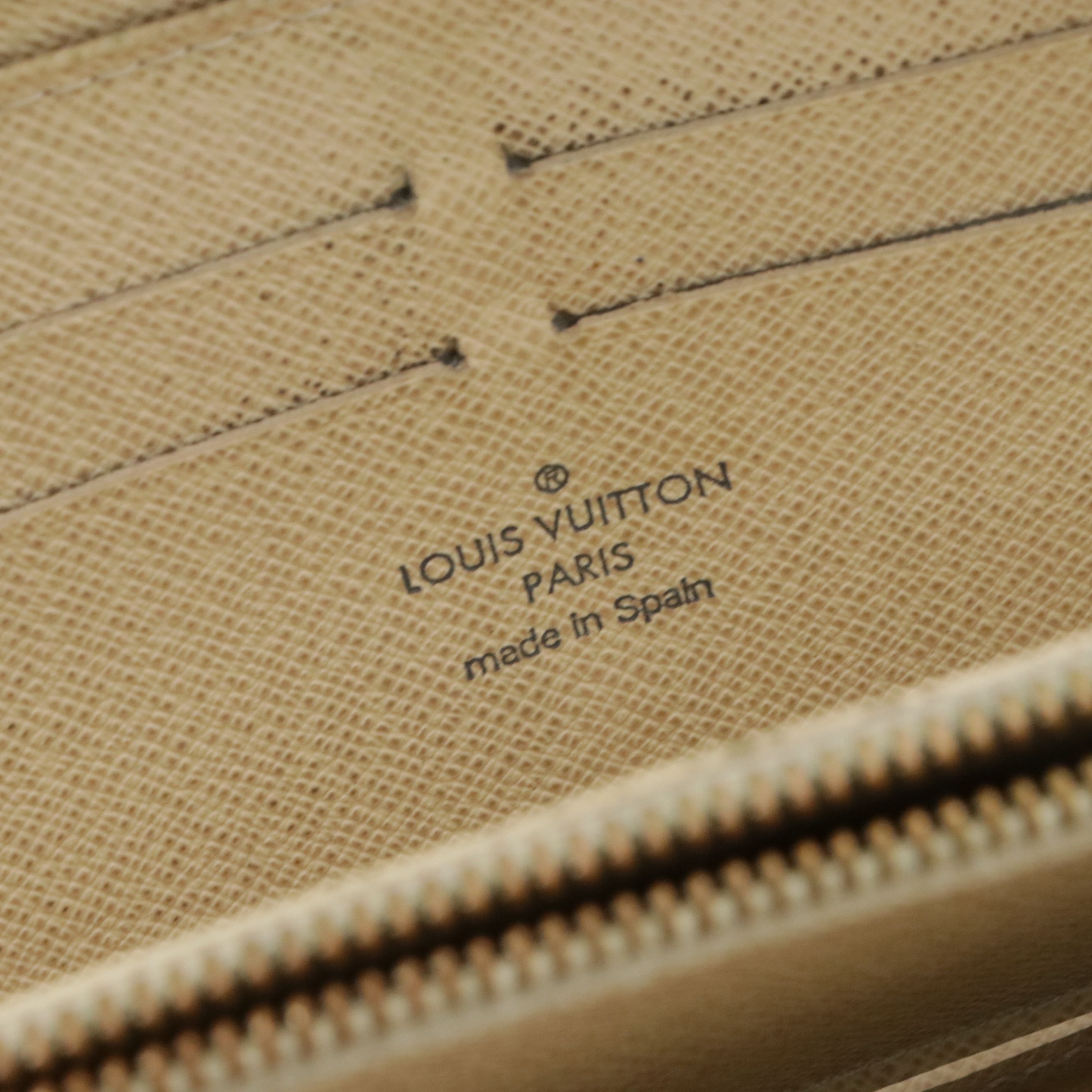 Louis Vuitton Zippy Wallet in Damier Azur Canvas and Leather