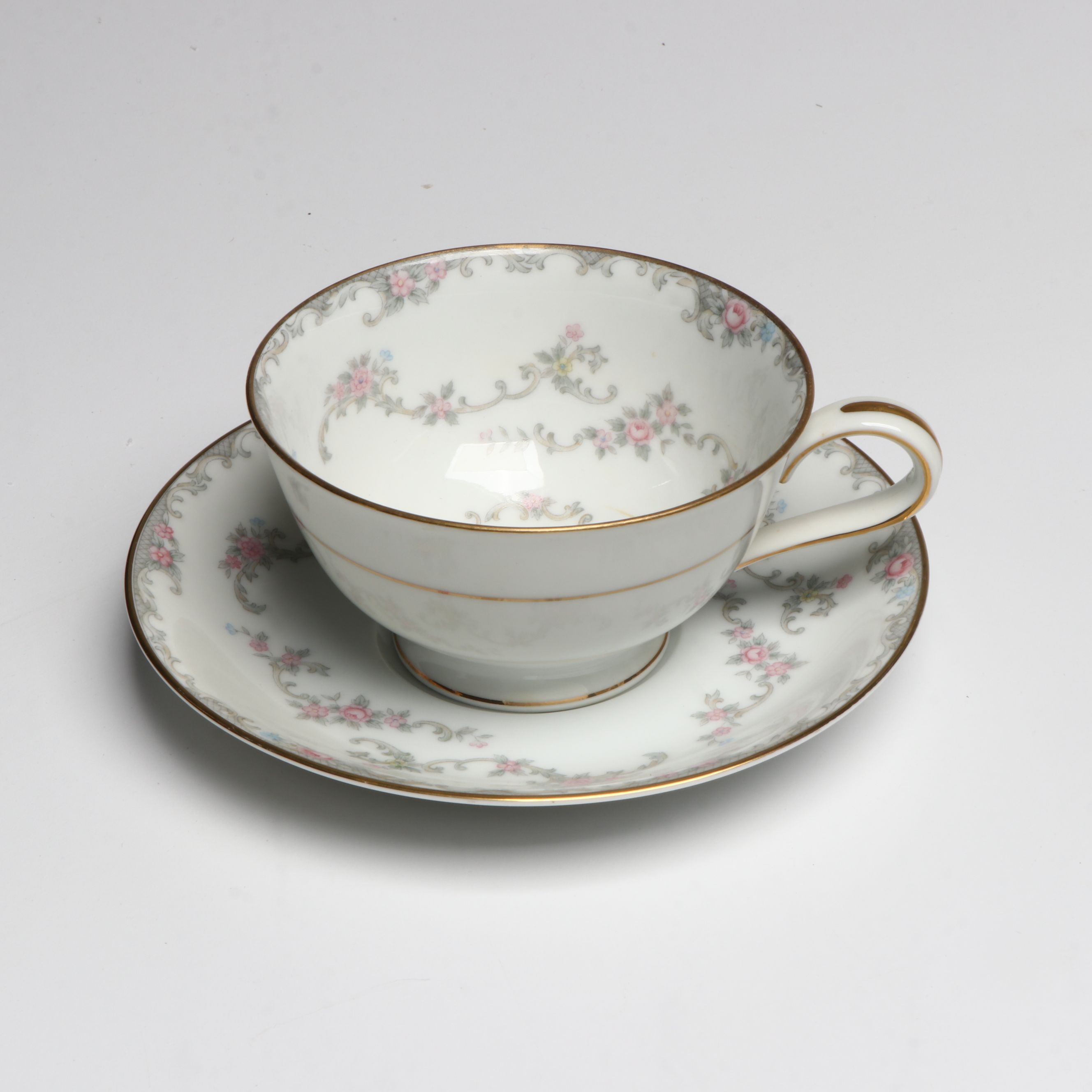 Noritake "Windsor" Porcelain Dinnerware, Mid-20th Century