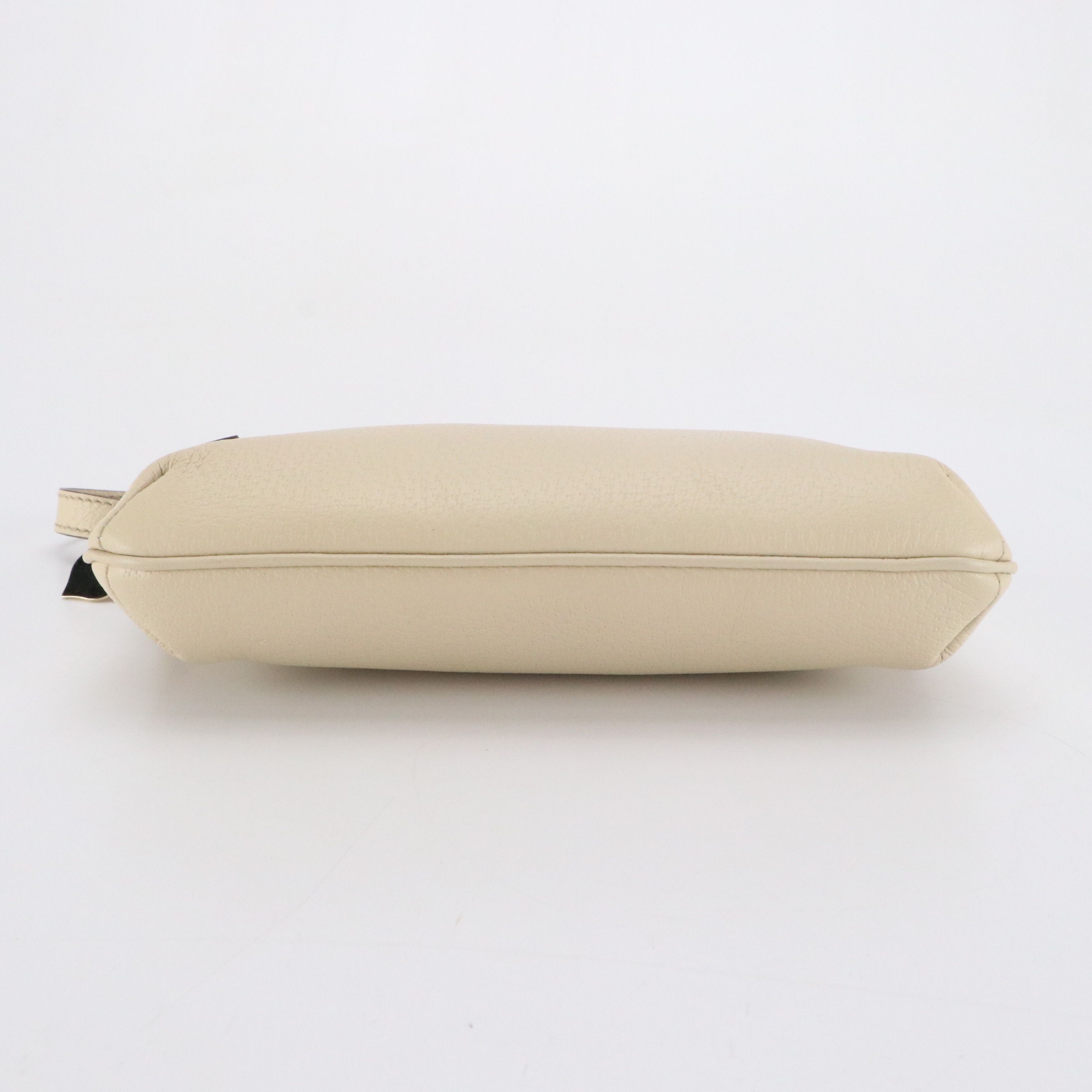 Gucci Pochette Bag in Ivory Leather with Pink Charms