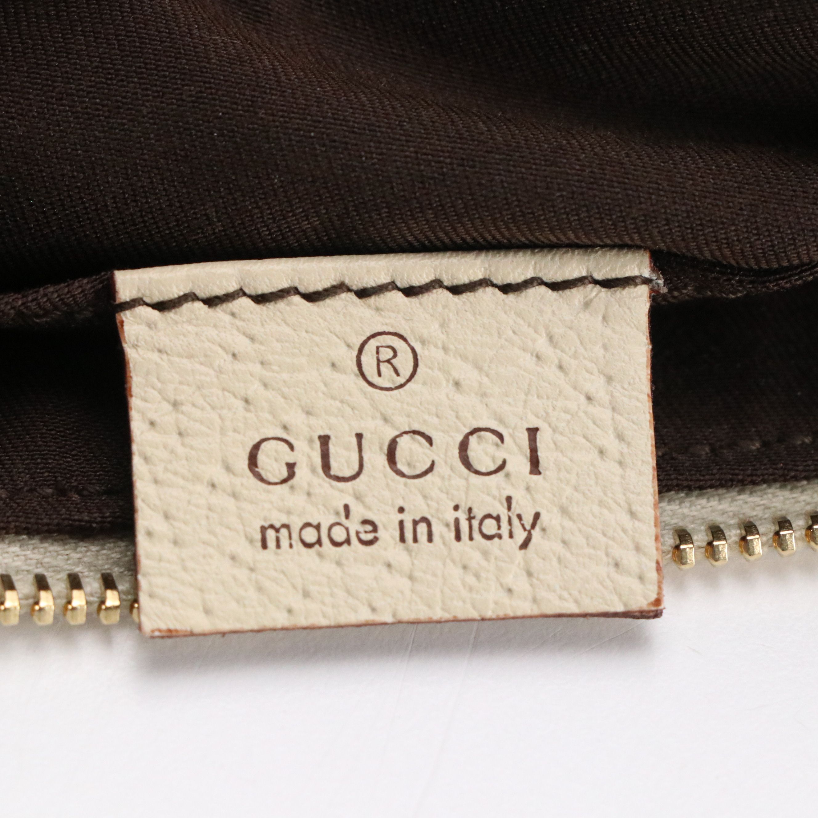 Gucci Pochette Bag in Ivory Leather with Pink Charms
