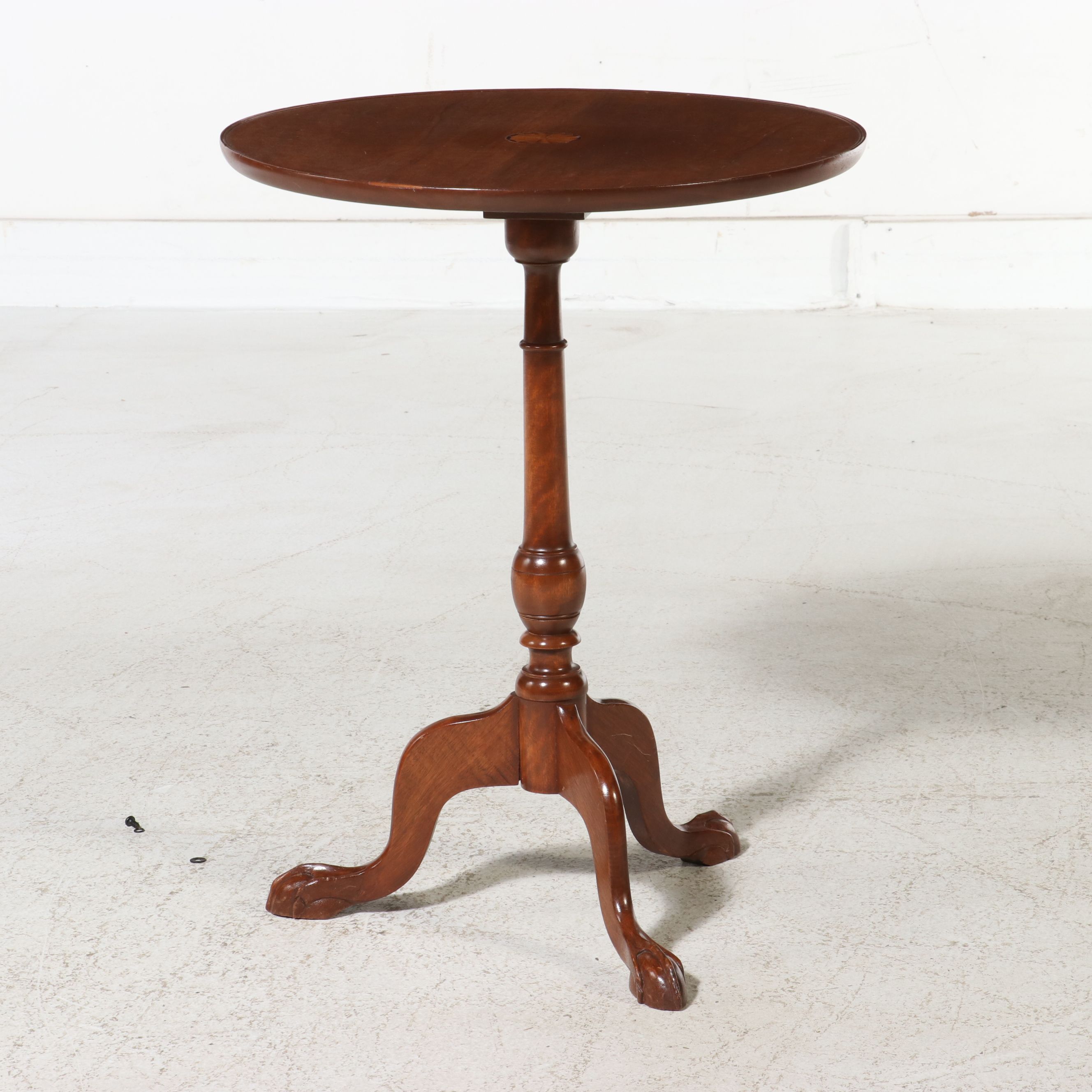 Chippendale Mahogany Inlaid Tilt-Top Candlestand, 19th Century