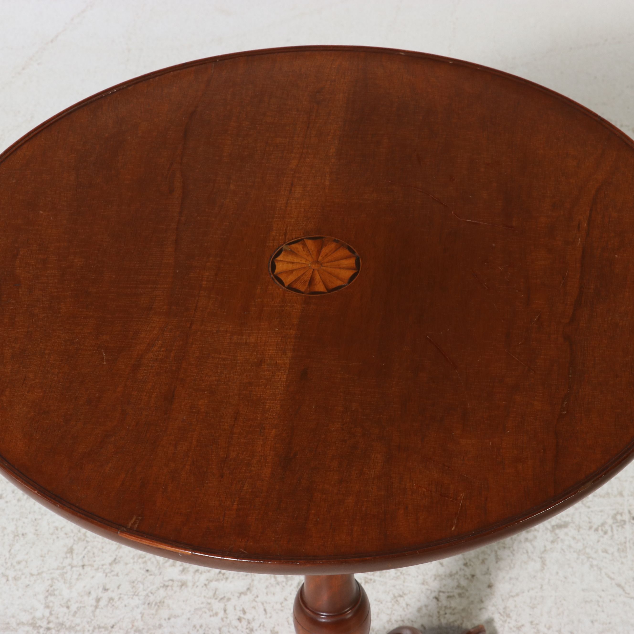 Chippendale Mahogany Inlaid Tilt-Top Candlestand, 19th Century