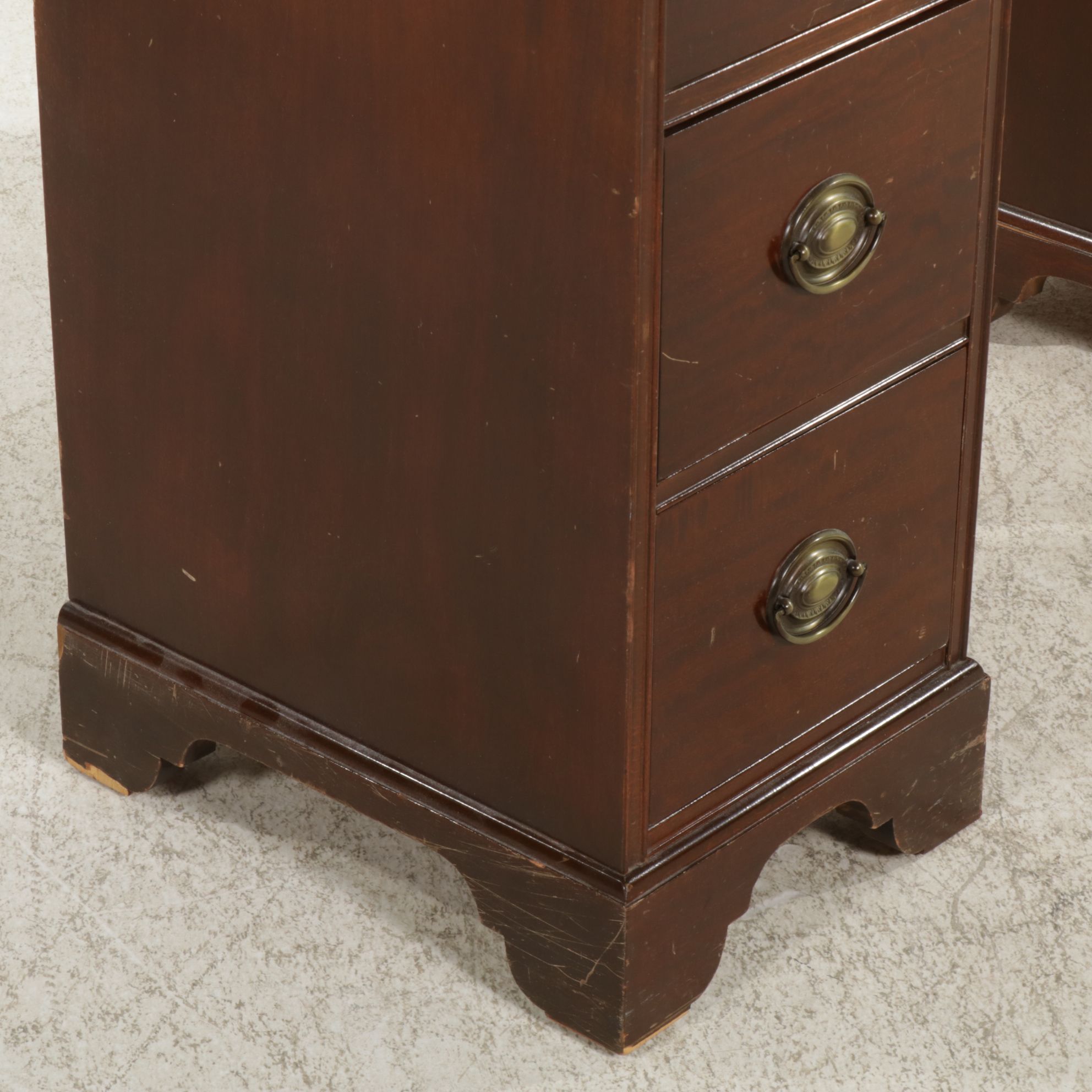 Mahogany Kneehole Desk, Early to Mid 20th Century