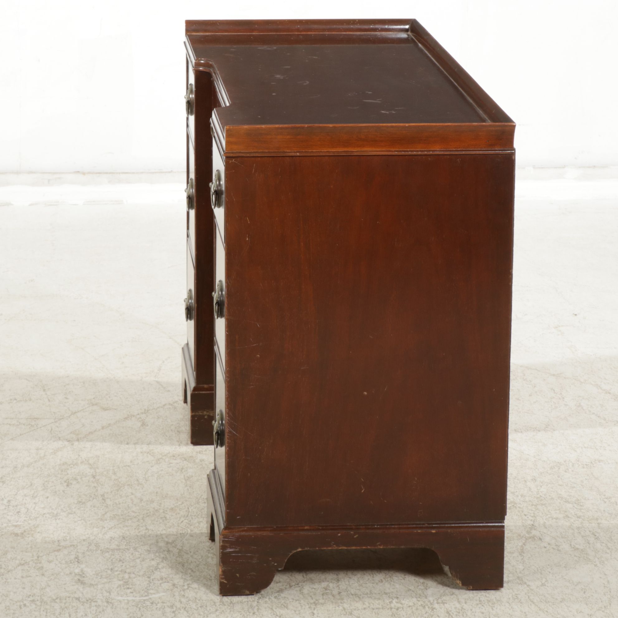 Mahogany Kneehole Desk, Early to Mid 20th Century
