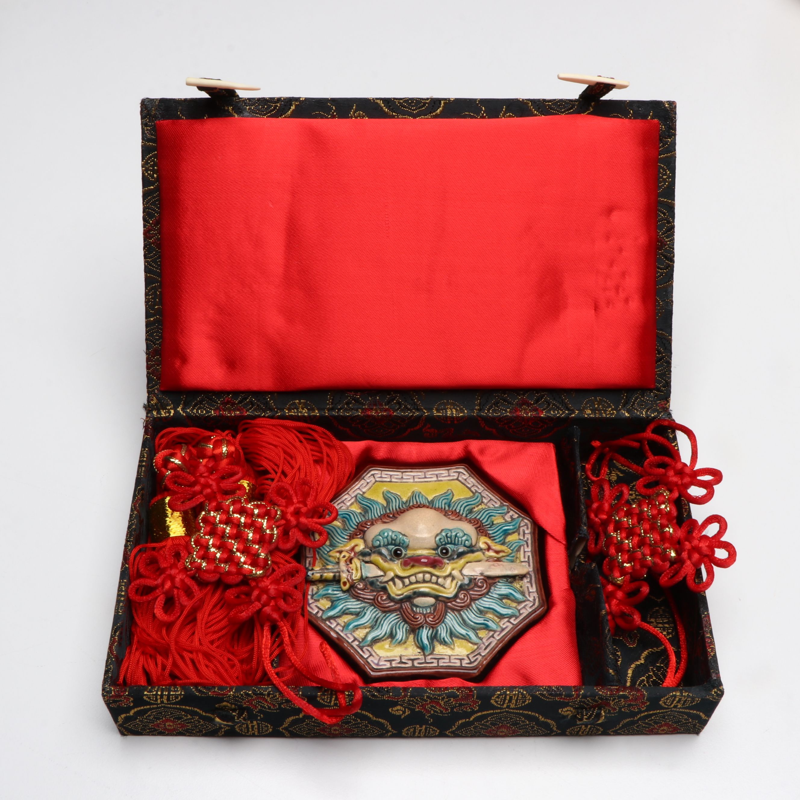 Taiwanese Anping Sword Lion with Japanese Lacquerware and Chokin Cranes