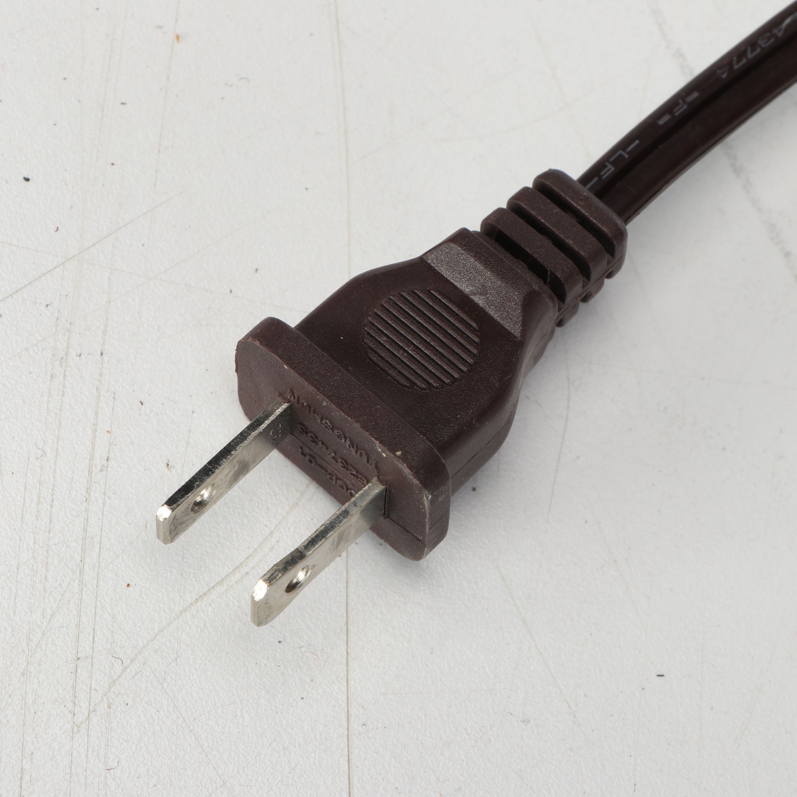 Havertys Oil Rubbed Bronze Skinny Pillar Table Lamps with Slubbed Cotton Shades