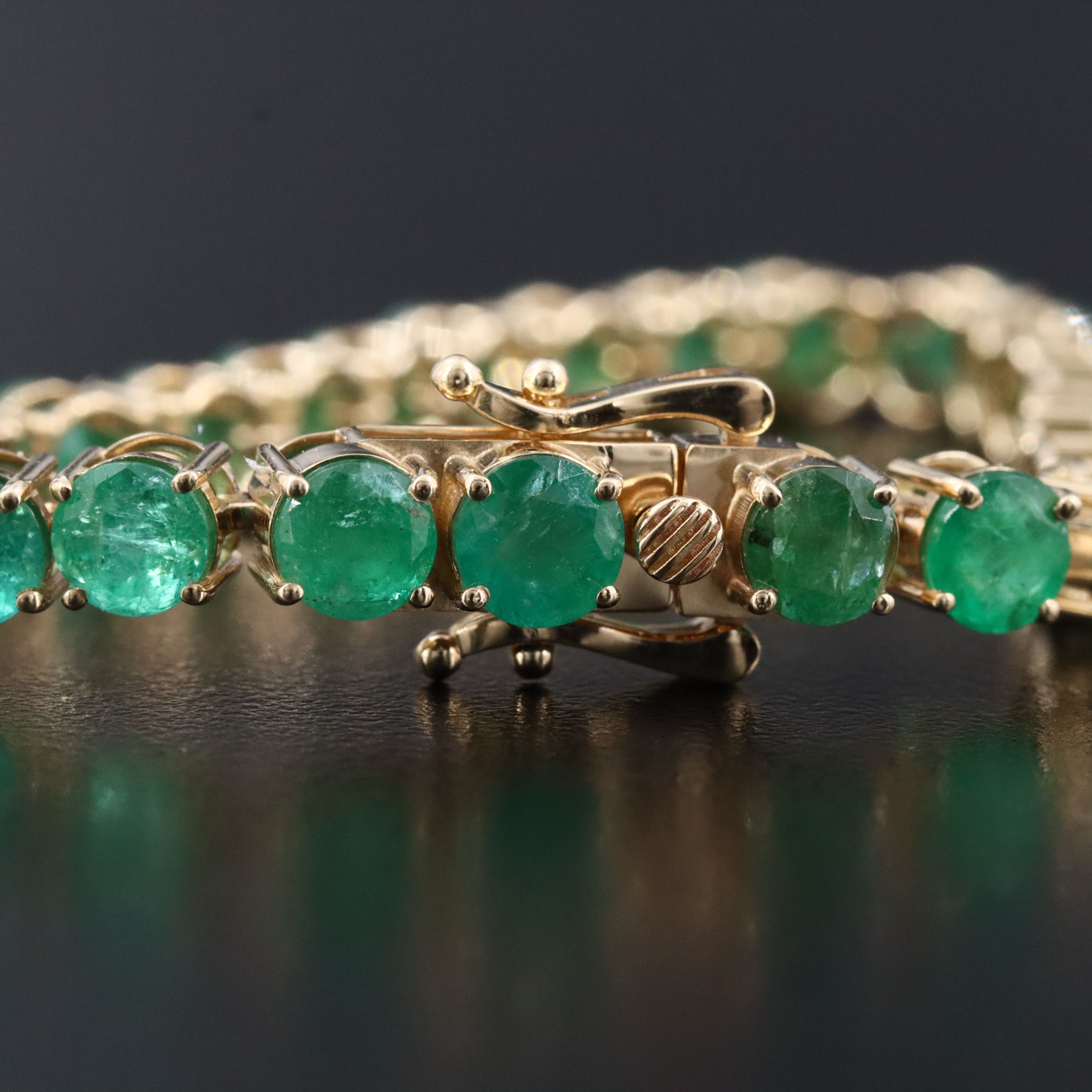 14K 11.25 CTW Emerald Line Bracelet