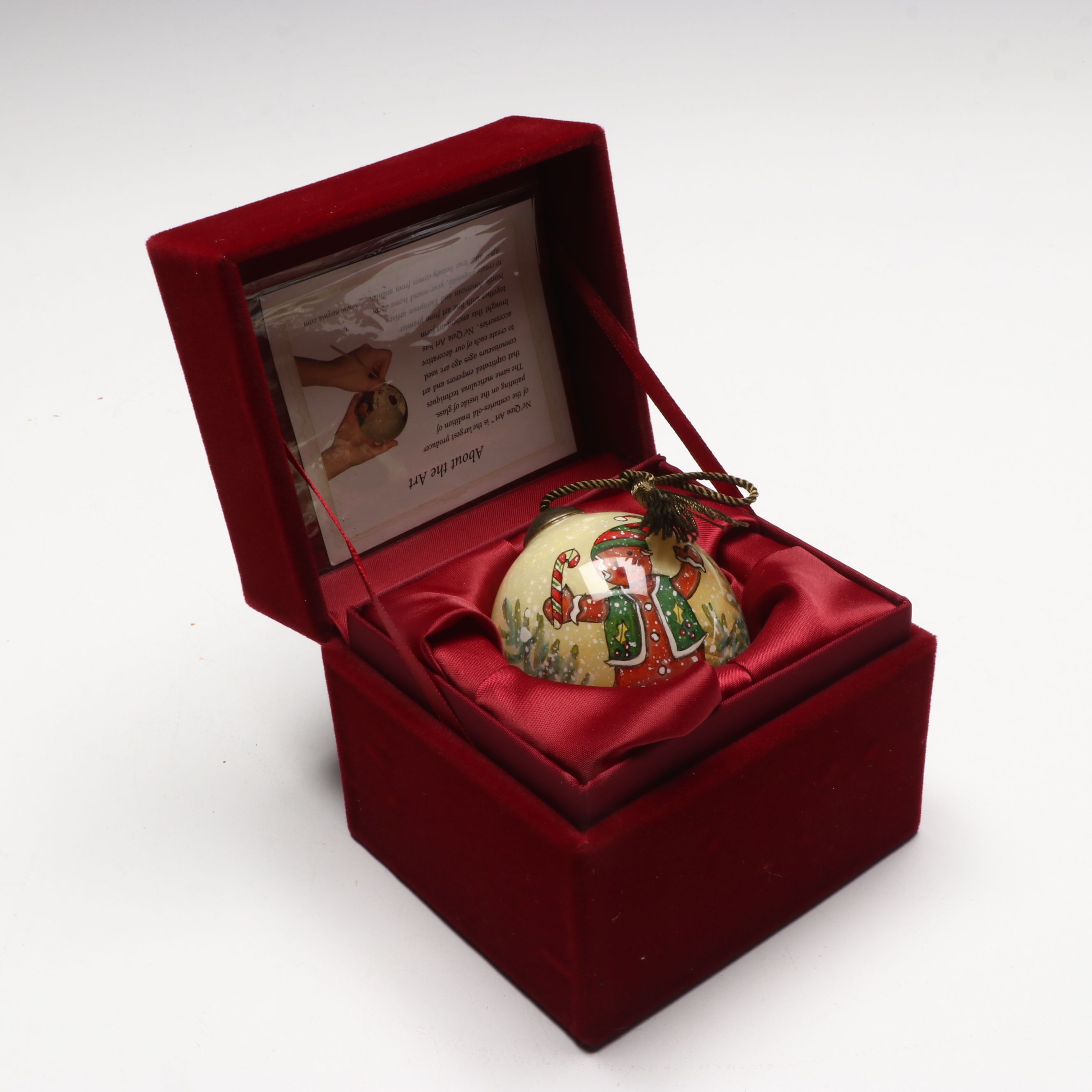 Ne'Qwa Art Glass Christmas Tree Ornaments