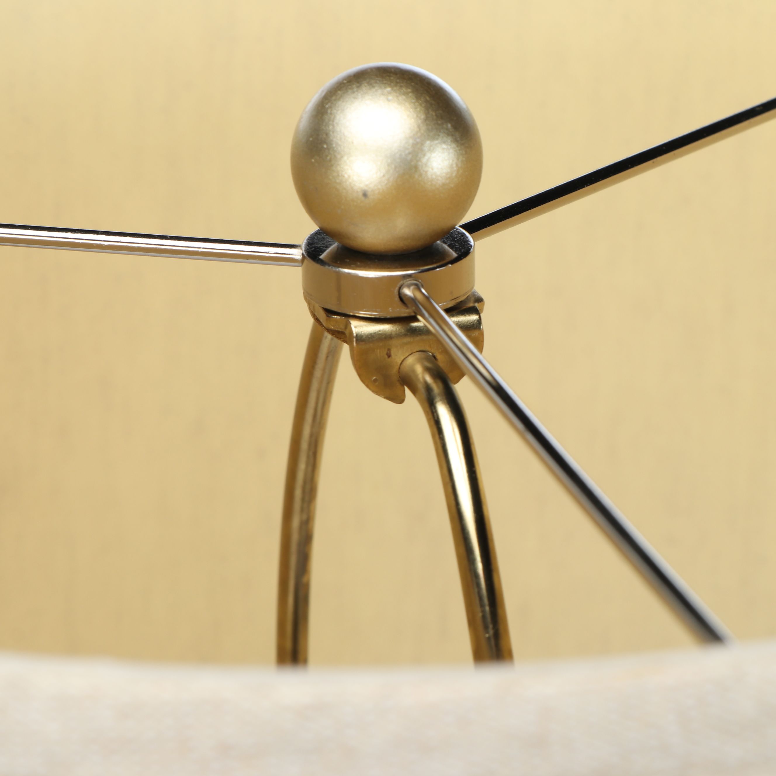 Safavieh Andino Gilt Wood Table Lamps with Slubbed Cotton Drum Shades