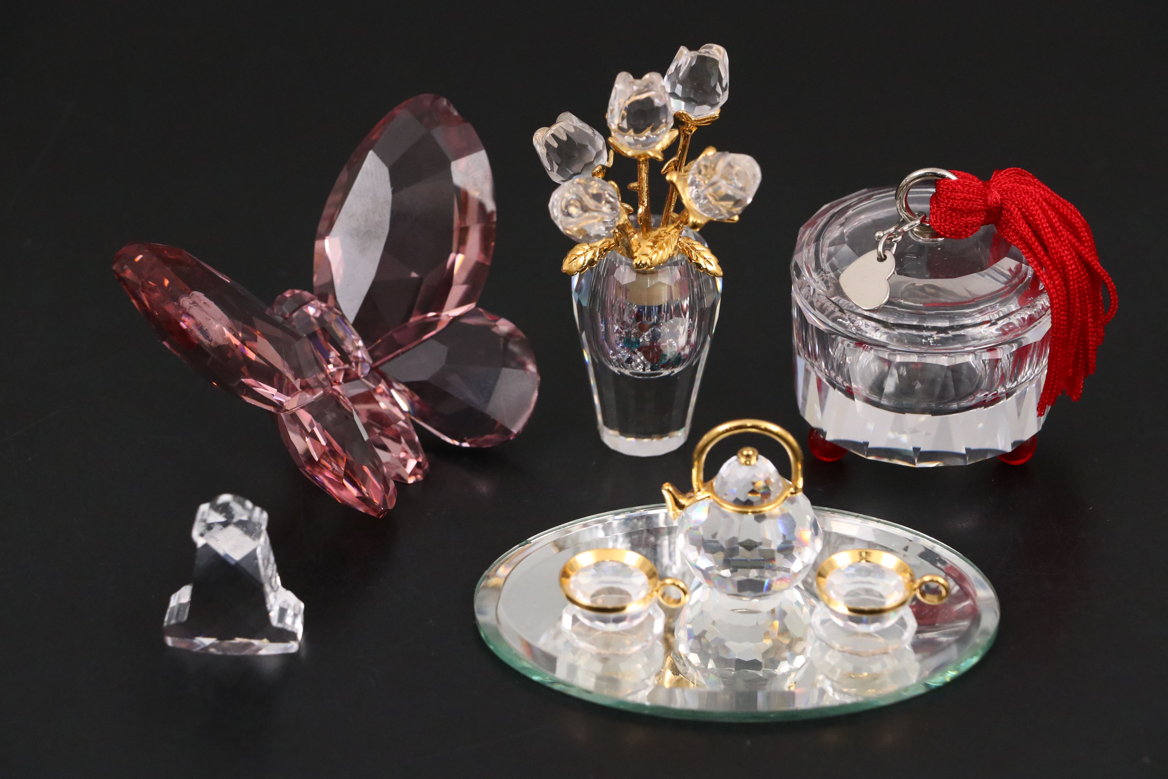 Swarovski Crystal "Water Lily" Candle Holder with Crystal Figurines