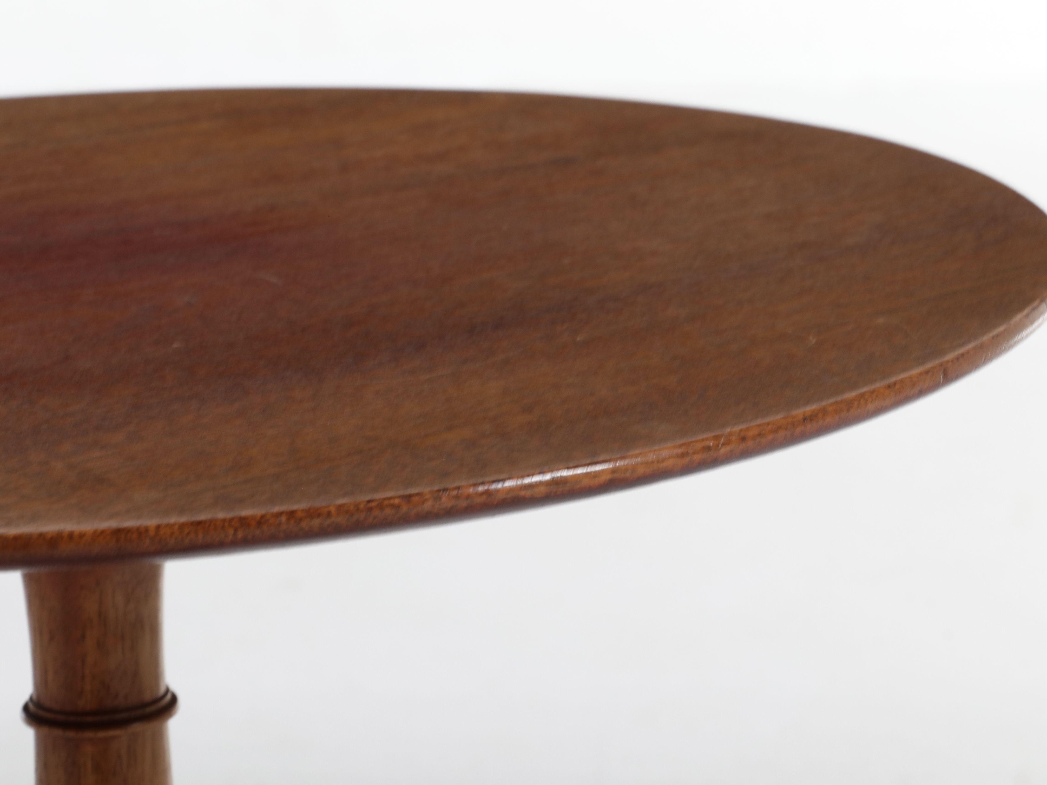 Federal Style Mahogany Tripod Candlestand, 20th Century
