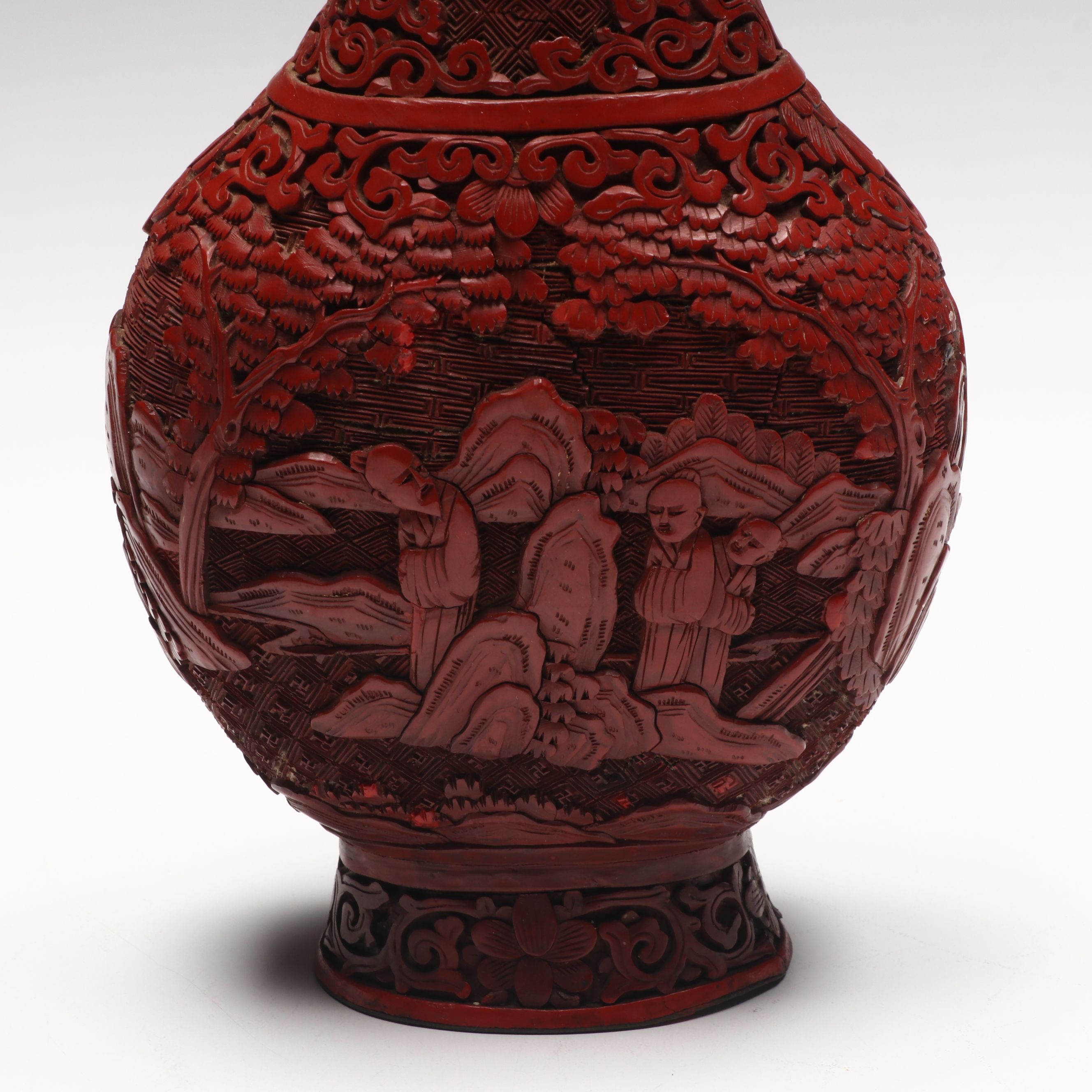 Chinese Red Lacquerware Vase