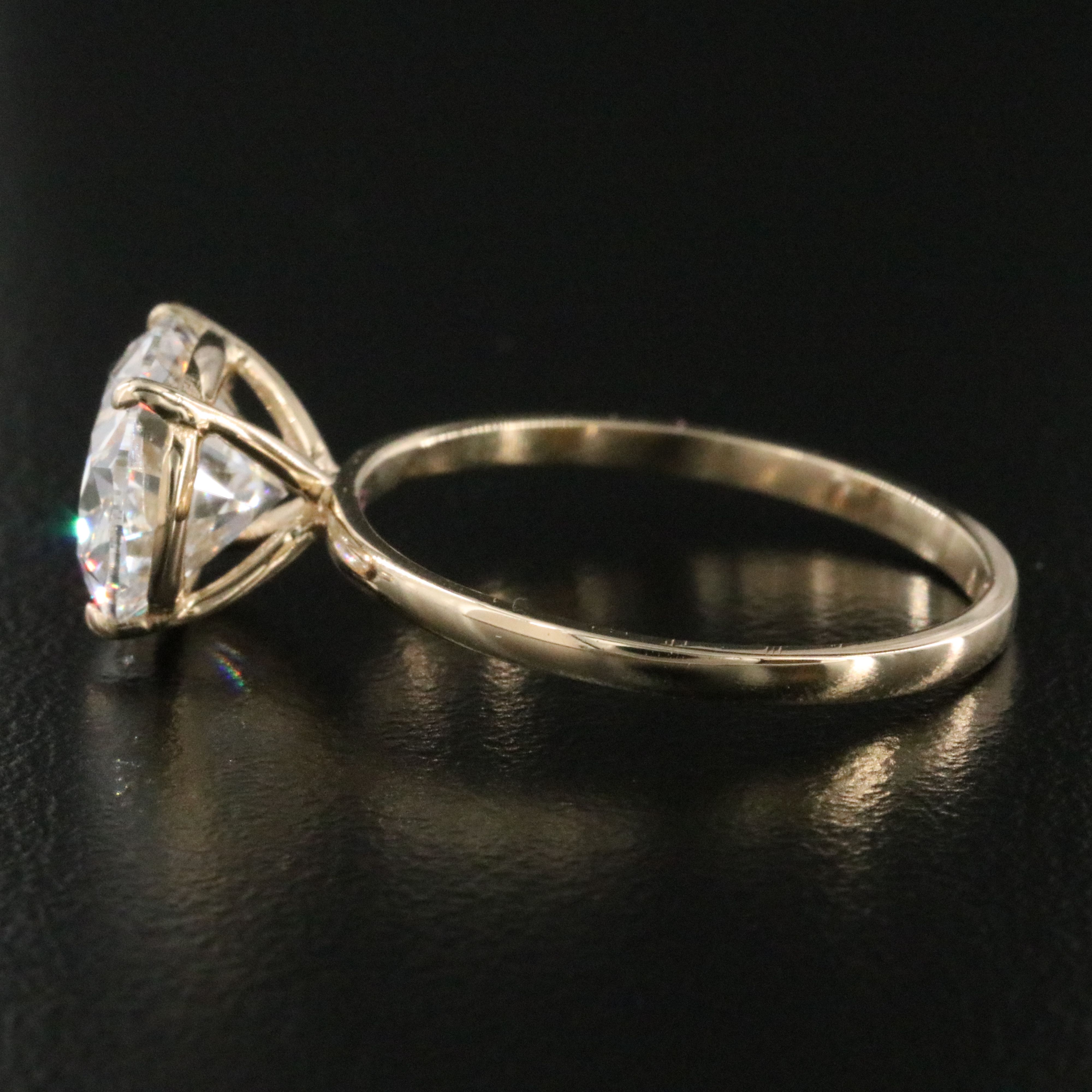 14K 3.41 CT Lab Grown Diamond East-West Solitaire Ring with IGI Report