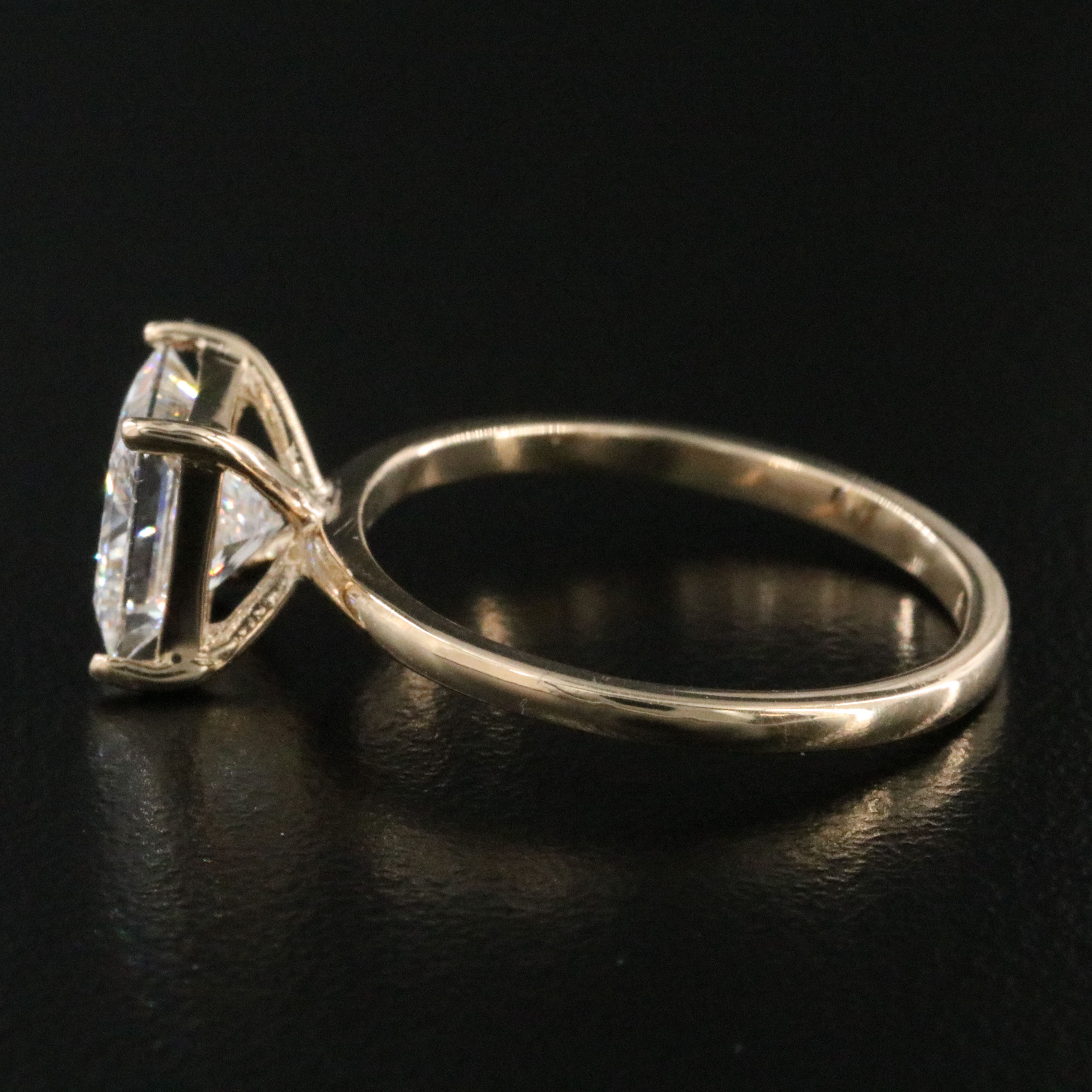 14K 2.06 CT Lab Grown Diamond Solitaire Ring with IGI Report