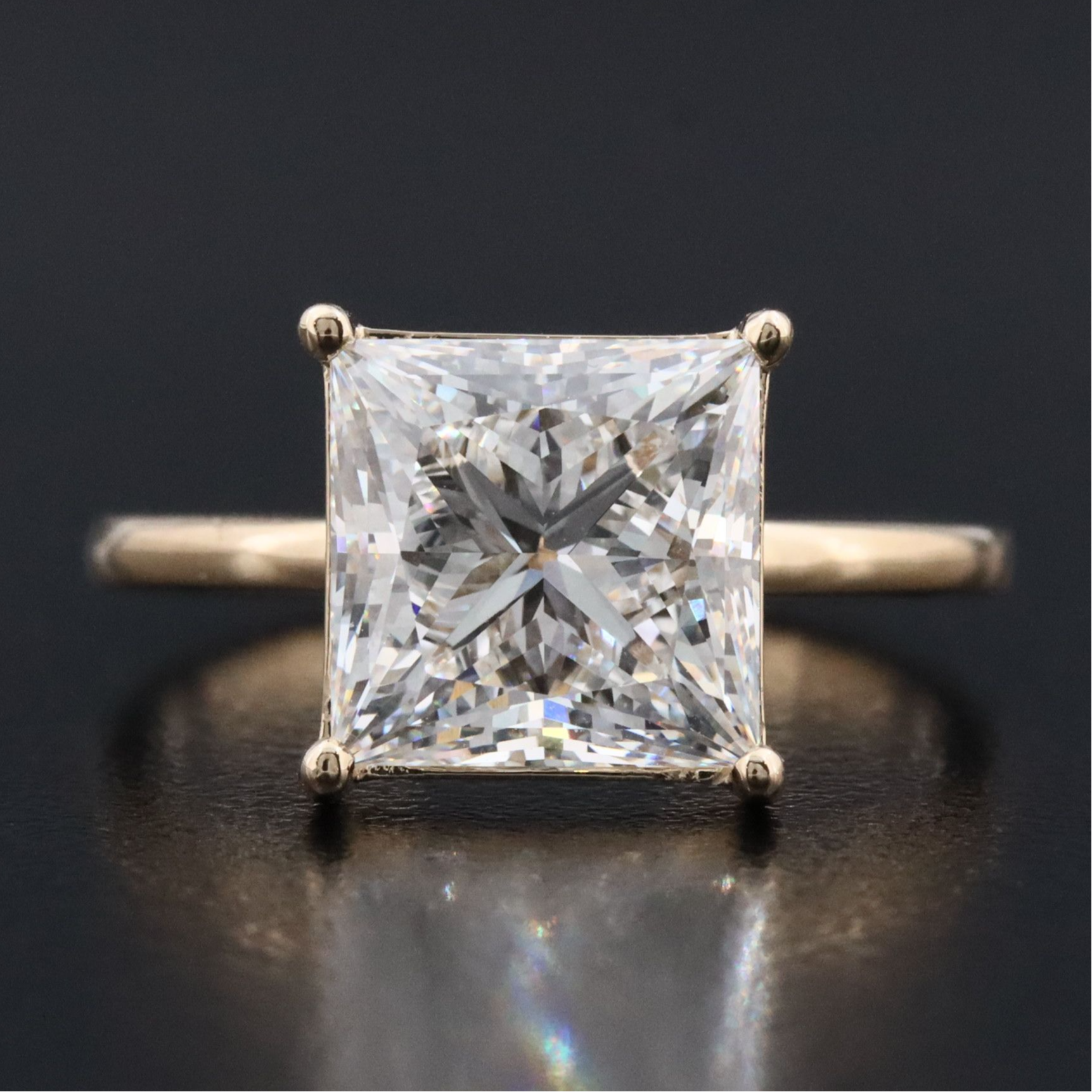 14K 4.05 CT Lab Grown Diamond Solitaire Ring with IGI Report