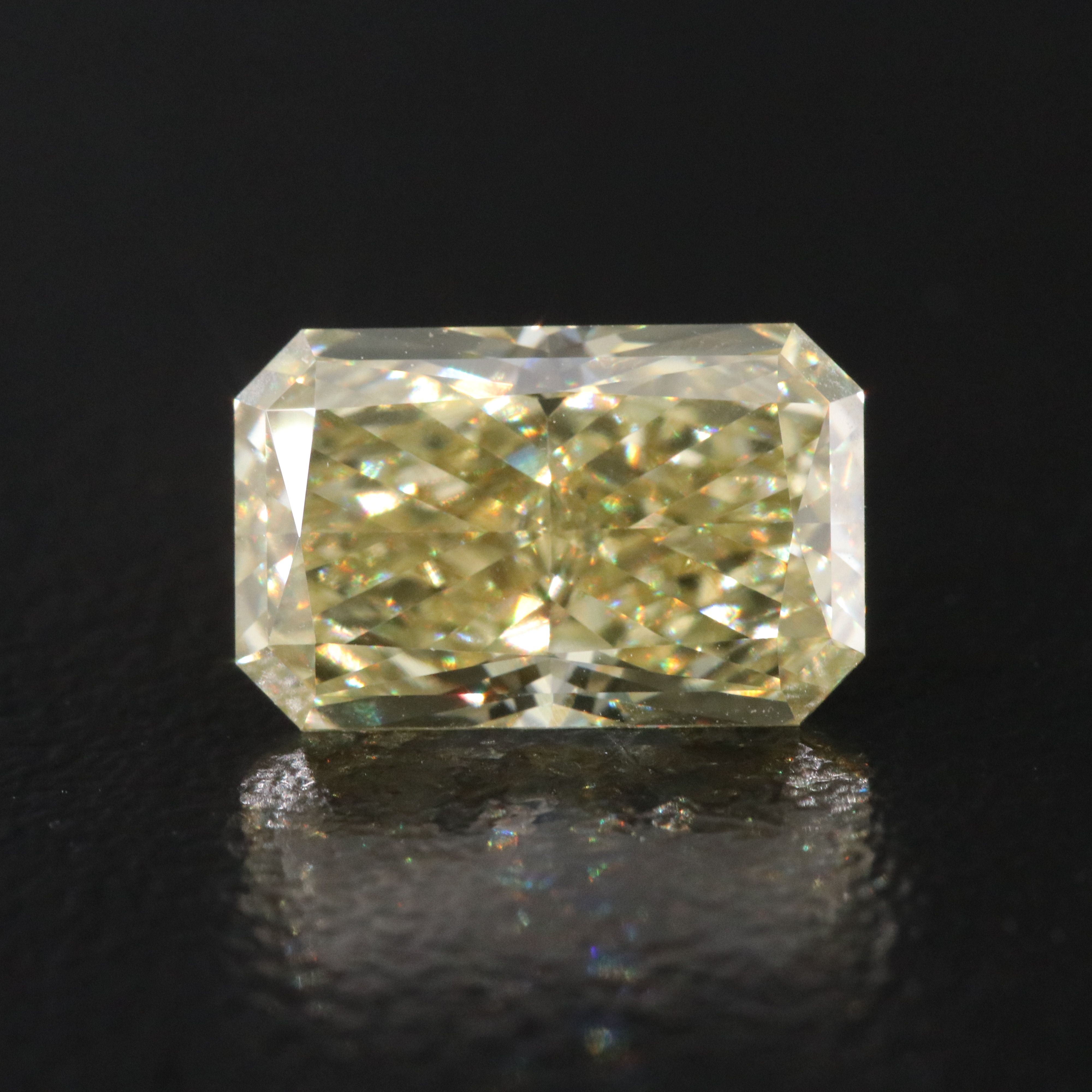 Loose 3.05 CT Lab Grown Fancy Yellow Diamond with IGI Report
