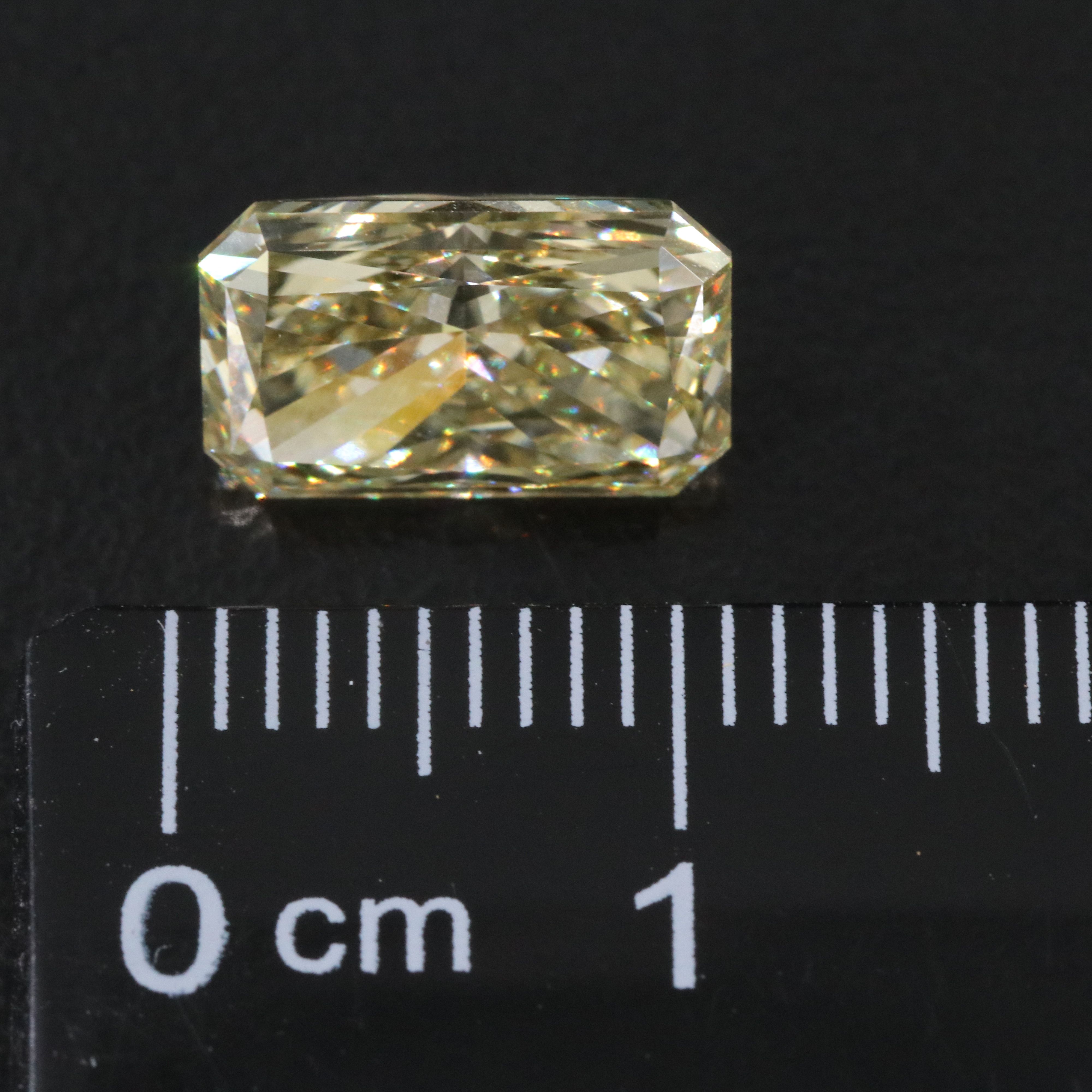 Loose 3.05 CT Lab Grown Fancy Yellow Diamond with IGI Report
