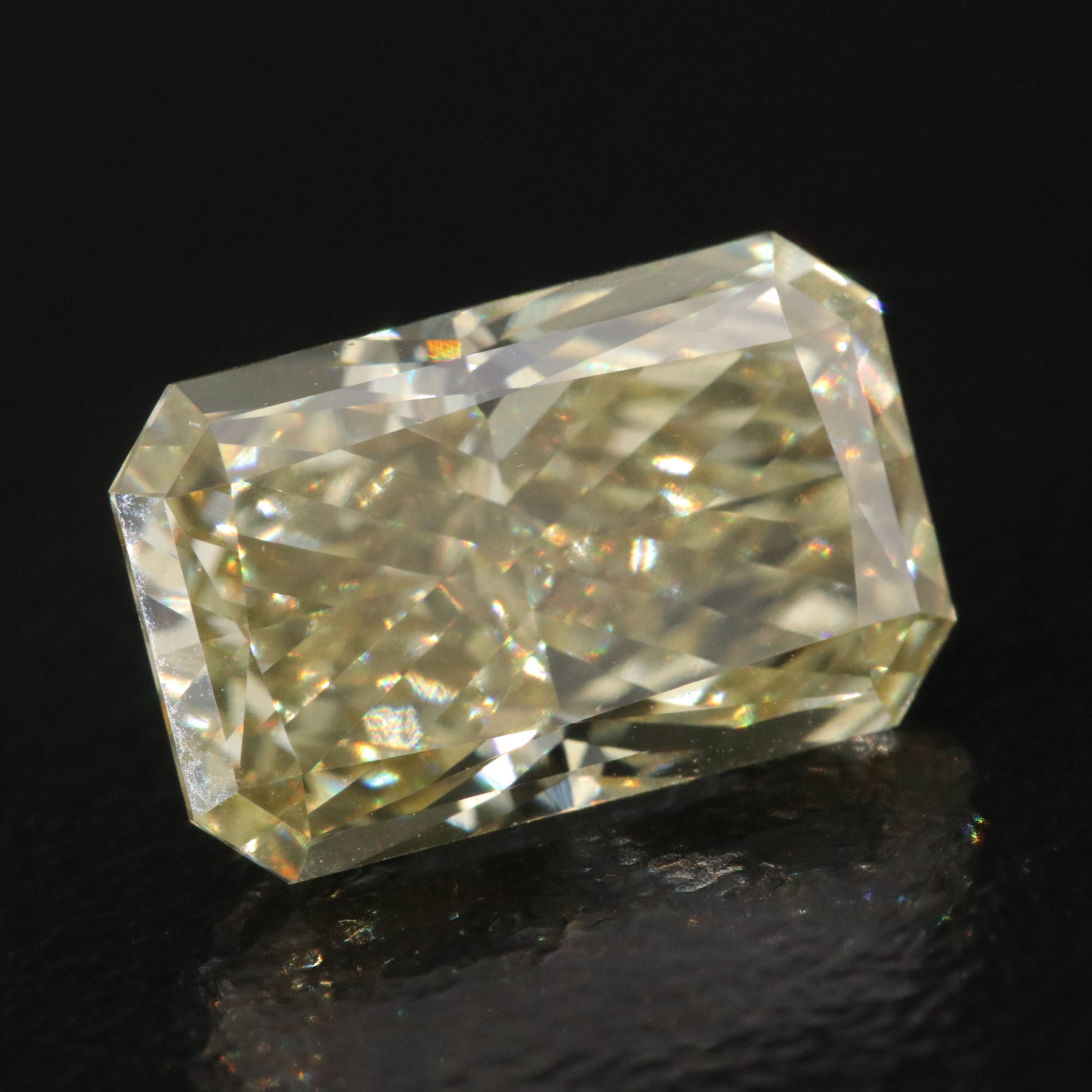 Loose 3.05 CT Lab Grown Fancy Yellow Diamond with IGI Report