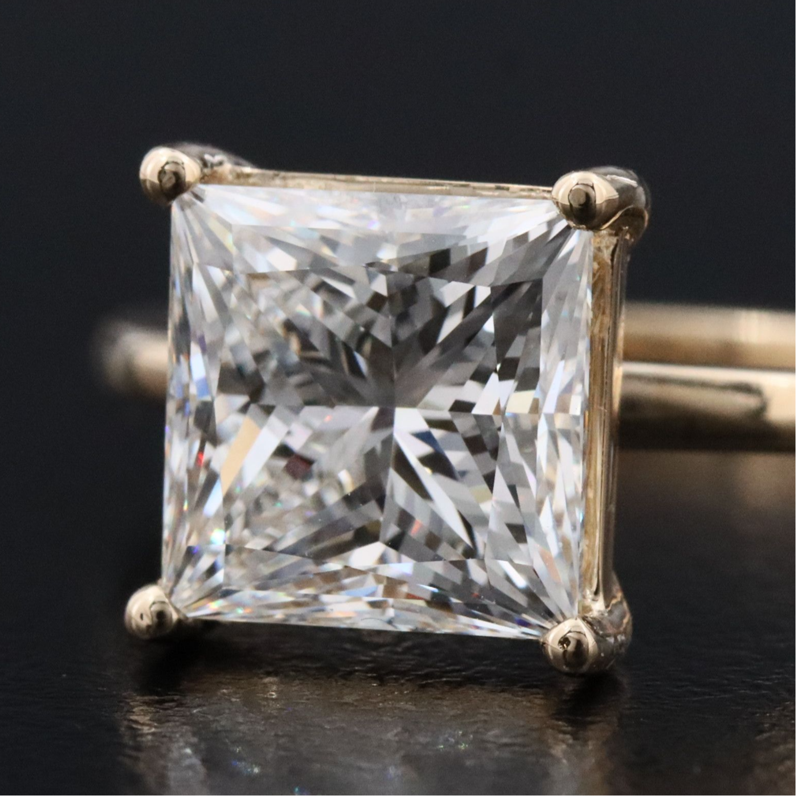 14K 3.06 CT Lab Grown Diamond Solitaire Ring with IGI Report