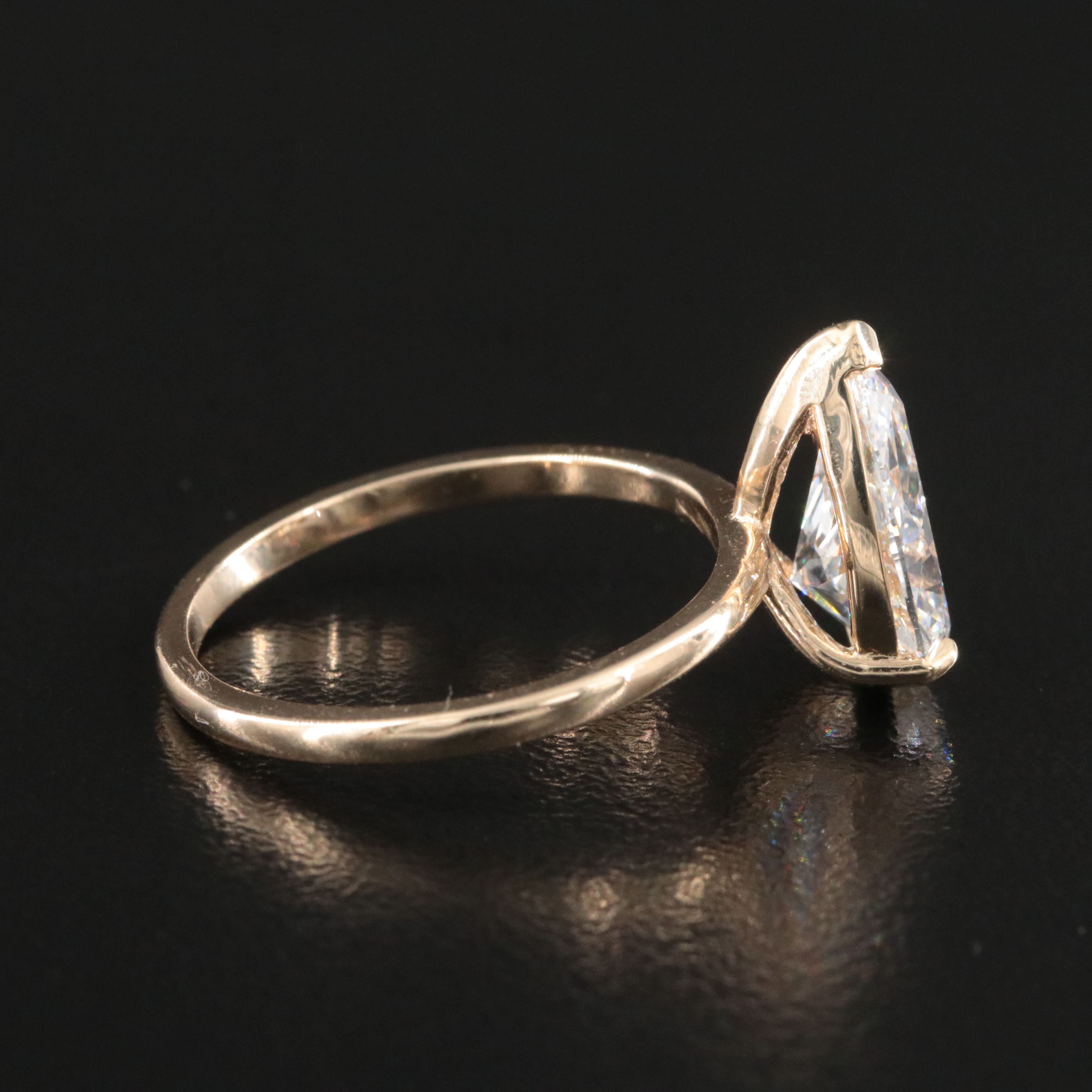 14K 2.53 CT Lab Grown Diamond Solitaire Ring with IGI Report