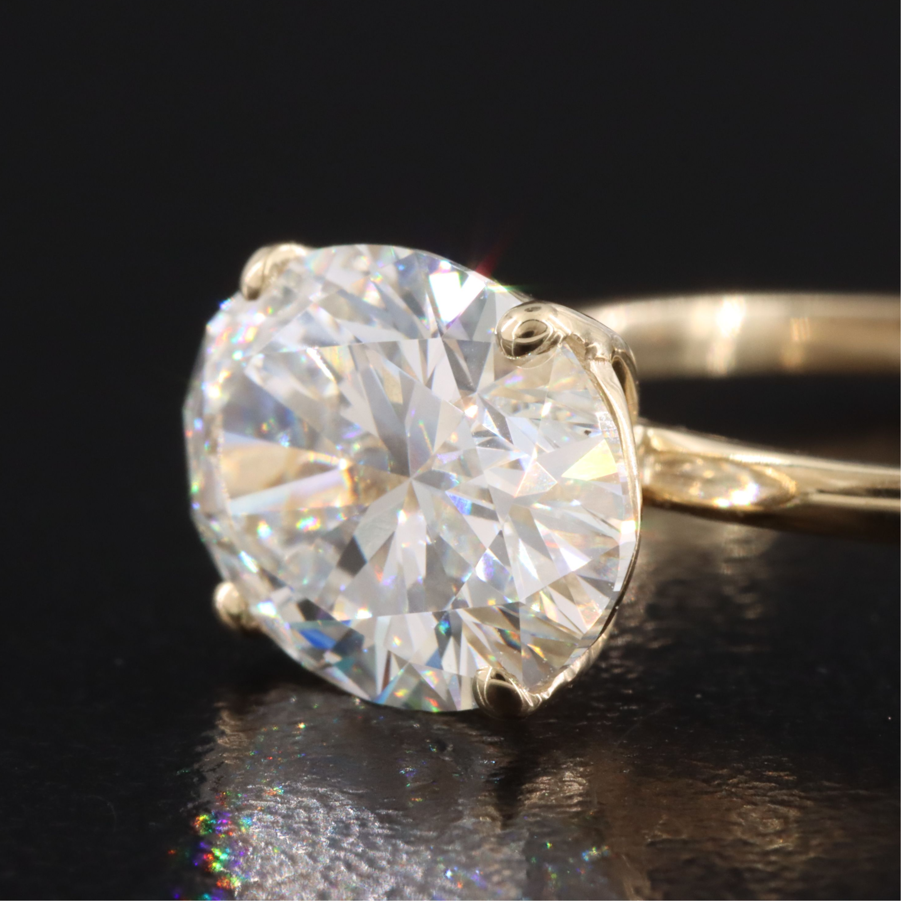 14K 3.36 CT Lab Grown Diamond East-West Solitaire Ring with IGI Report