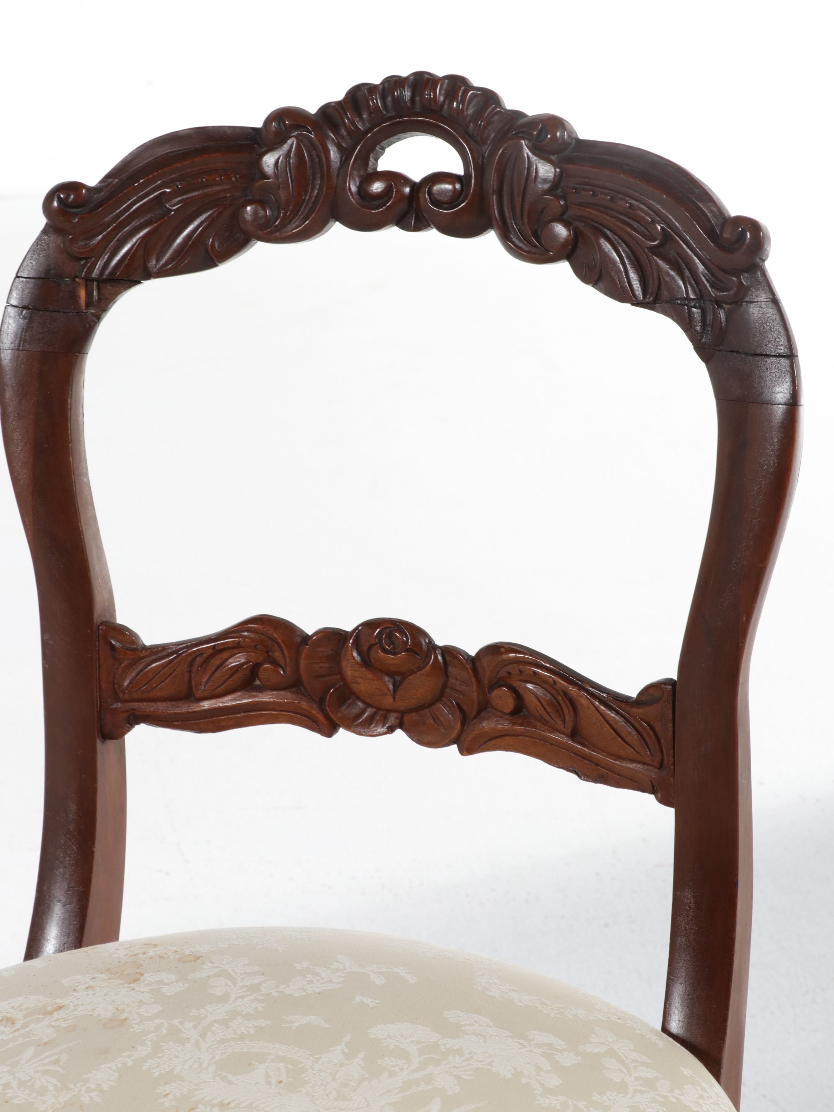 Victorian Rococo Revival Carved Walnut Balloon-Back Side Chair, 19th Century
