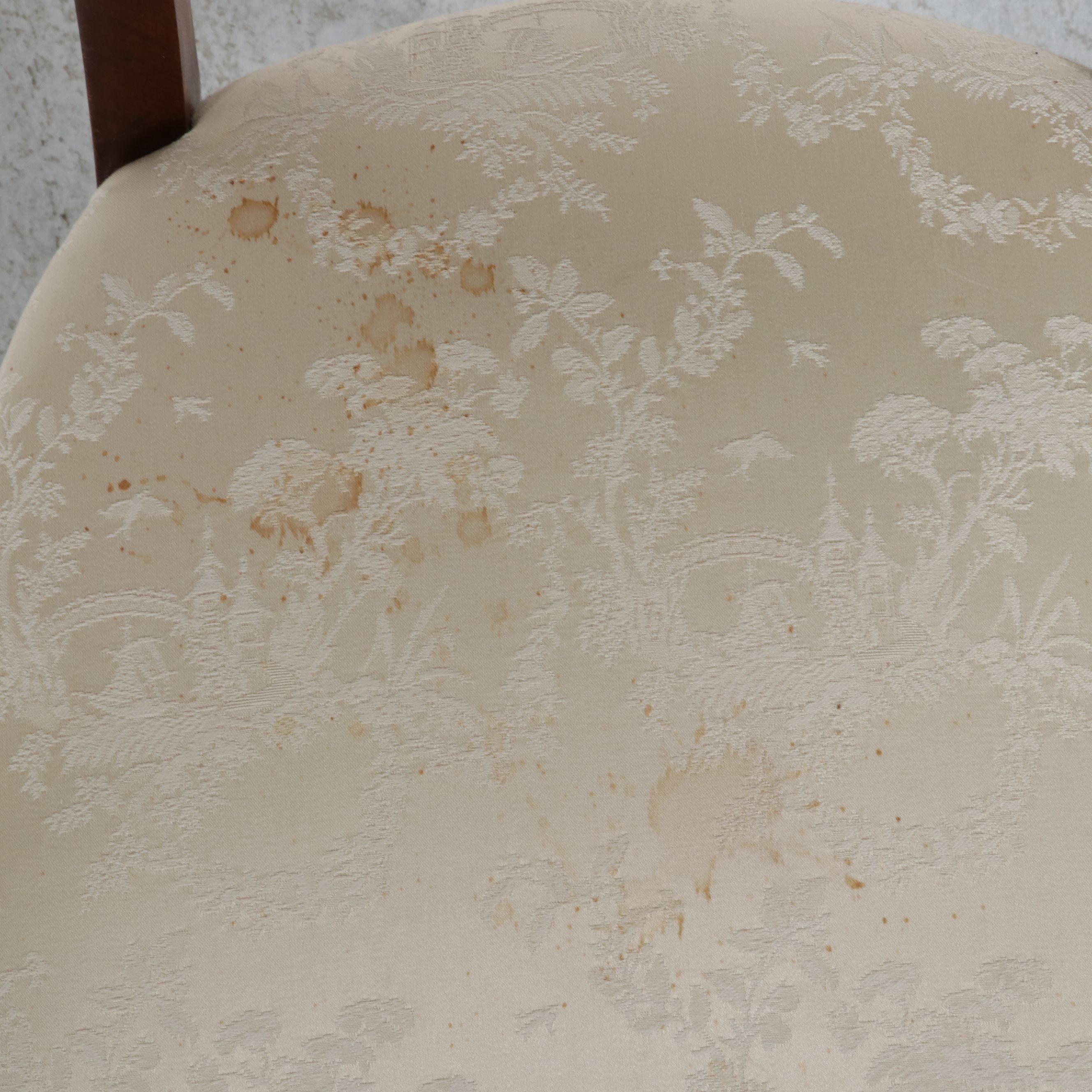 Victorian Rococo Revival Carved Walnut Balloon-Back Side Chair, 19th Century