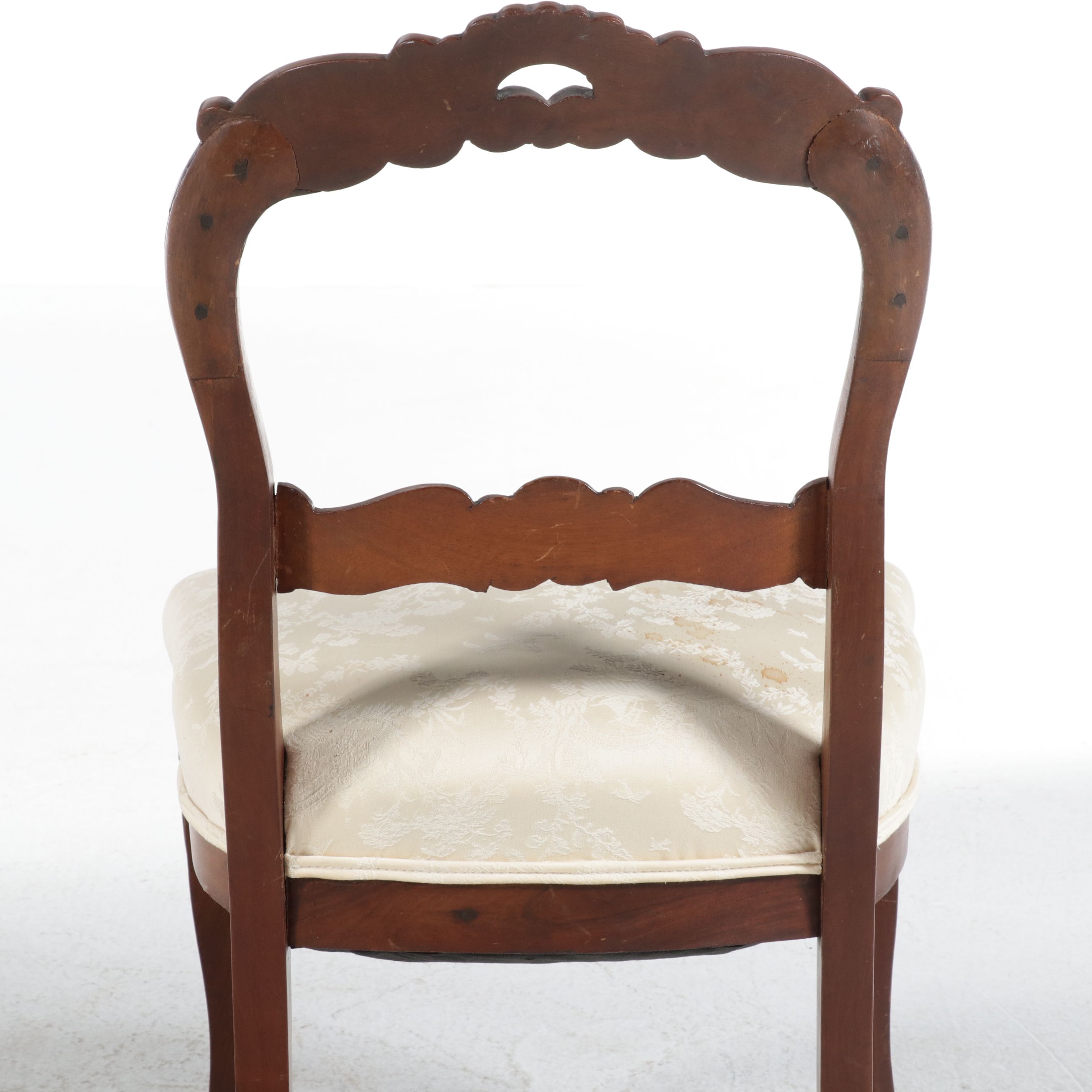 Victorian Rococo Revival Carved Walnut Balloon-Back Side Chair, 19th Century