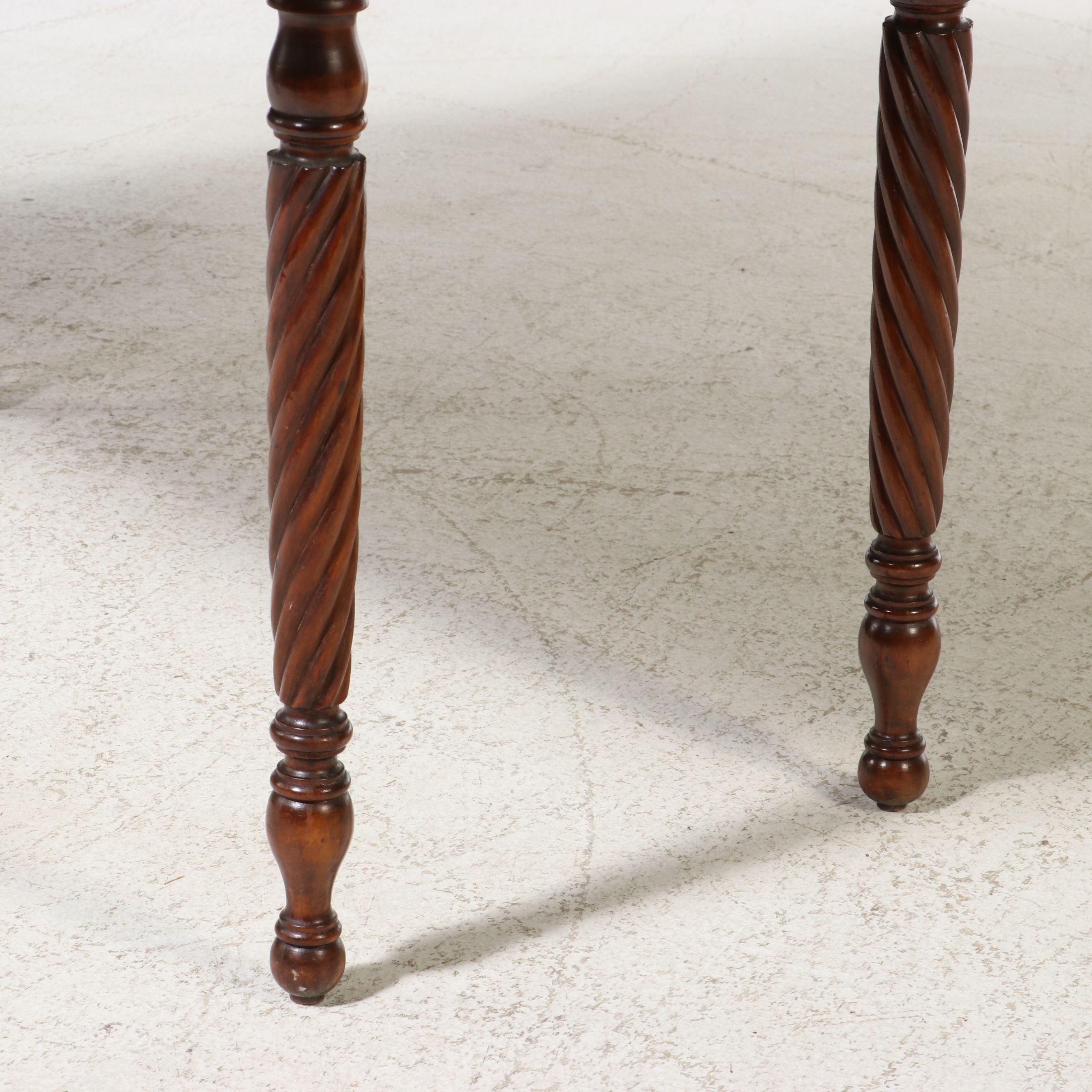 Late Federal Style Mahogany Drop-Leaf Dining Table with Spiral-Turned Legs