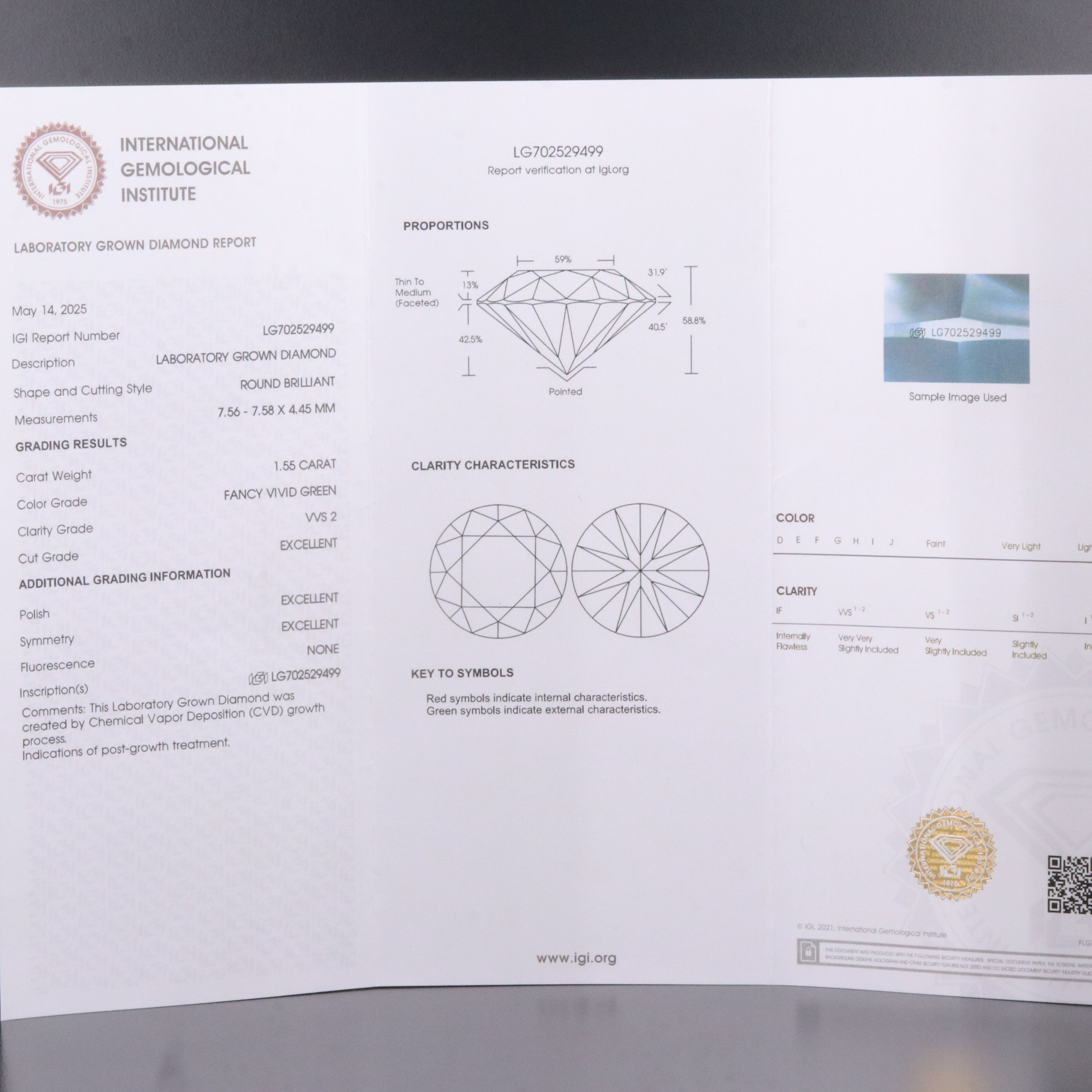 Loose 1.55 CT Lab Grown Fancy Vivid Green Diamond with IGI Report