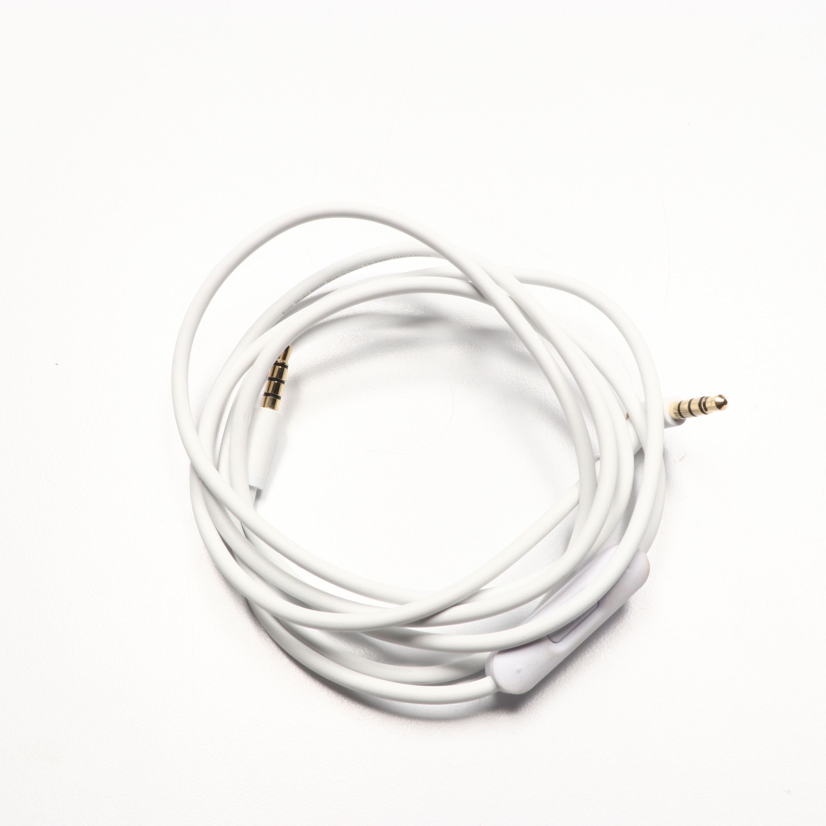 Beats by Dre Studio 3 Headphones with Bushnell Golf Wingman Speaker and GPS