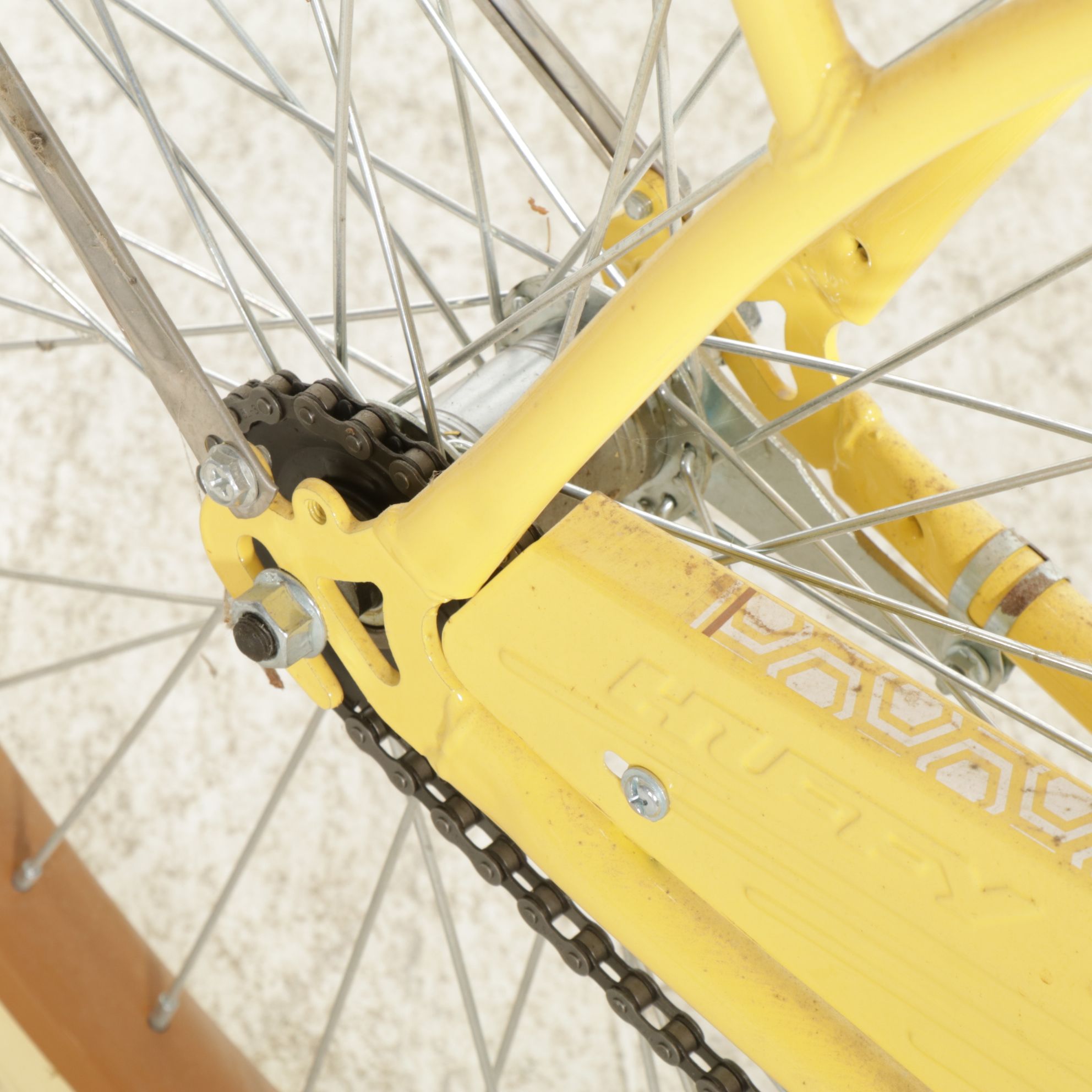 Huffy "Nel Lusso" Yellow Classic Cruiser 26" Women's Bicycle