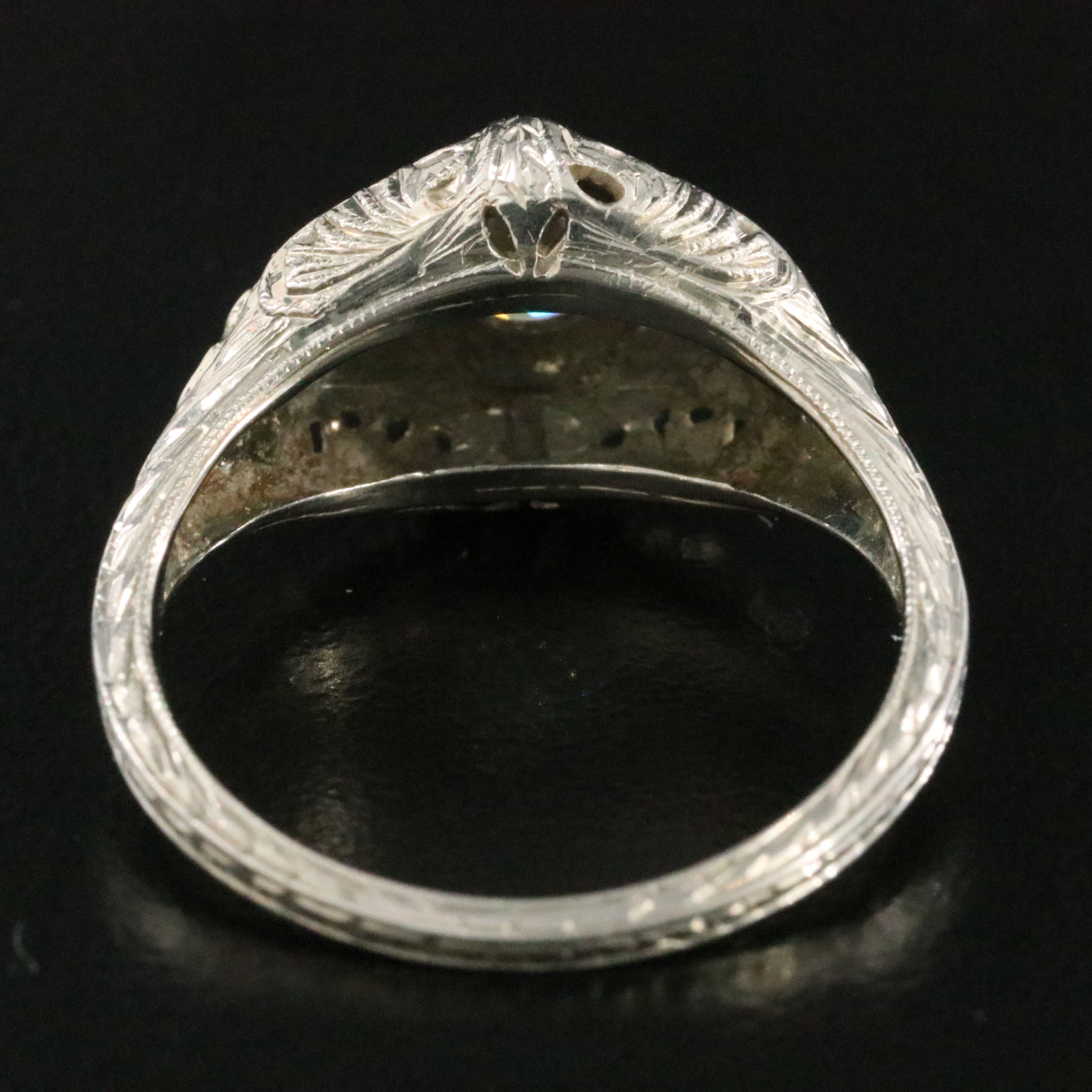Untermeyer-Robbins & Co. 18K 0.33 CT Diamond Solitaire Ring with Bow Motif