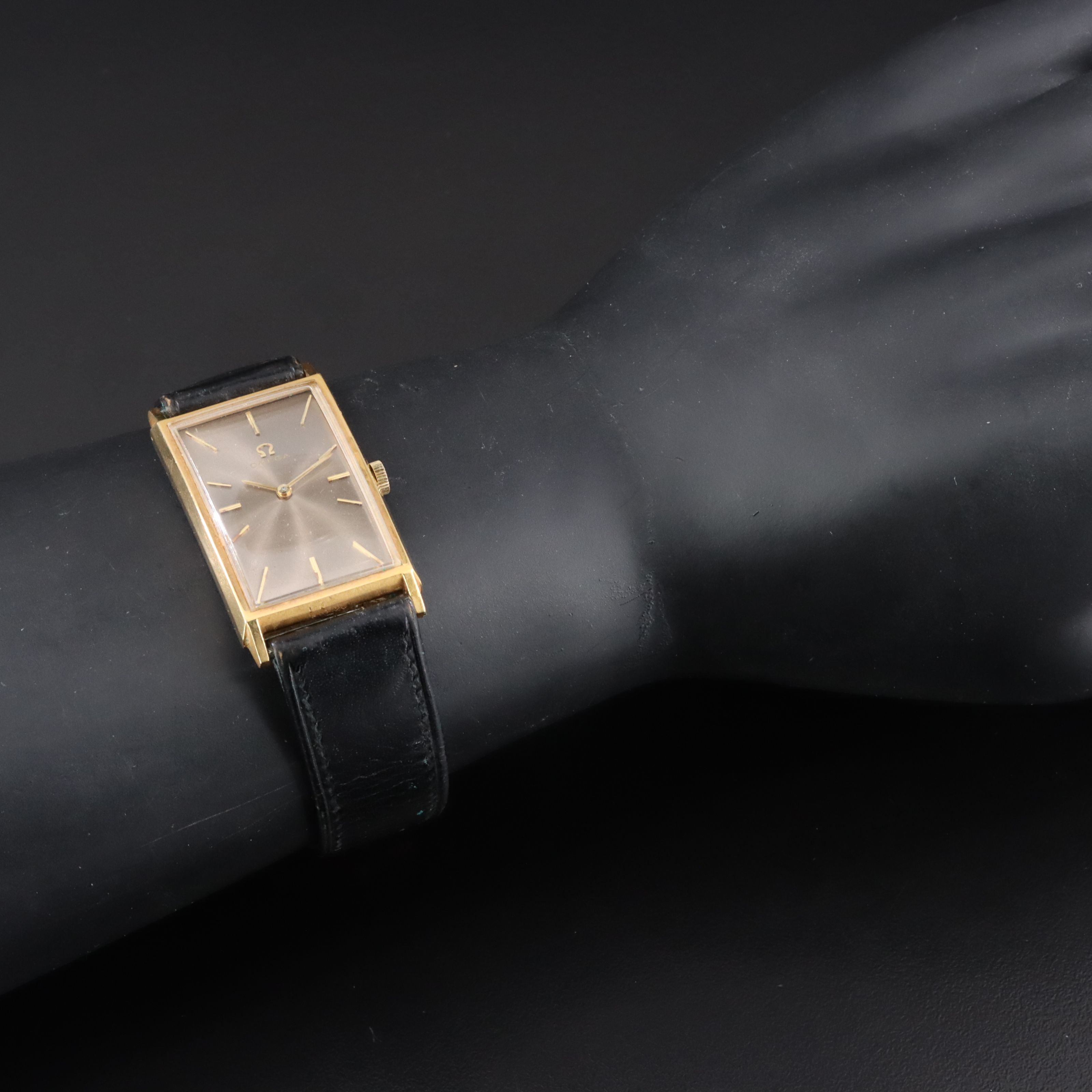 Omega Geneve Gold - Plated Ultra Thin Watch