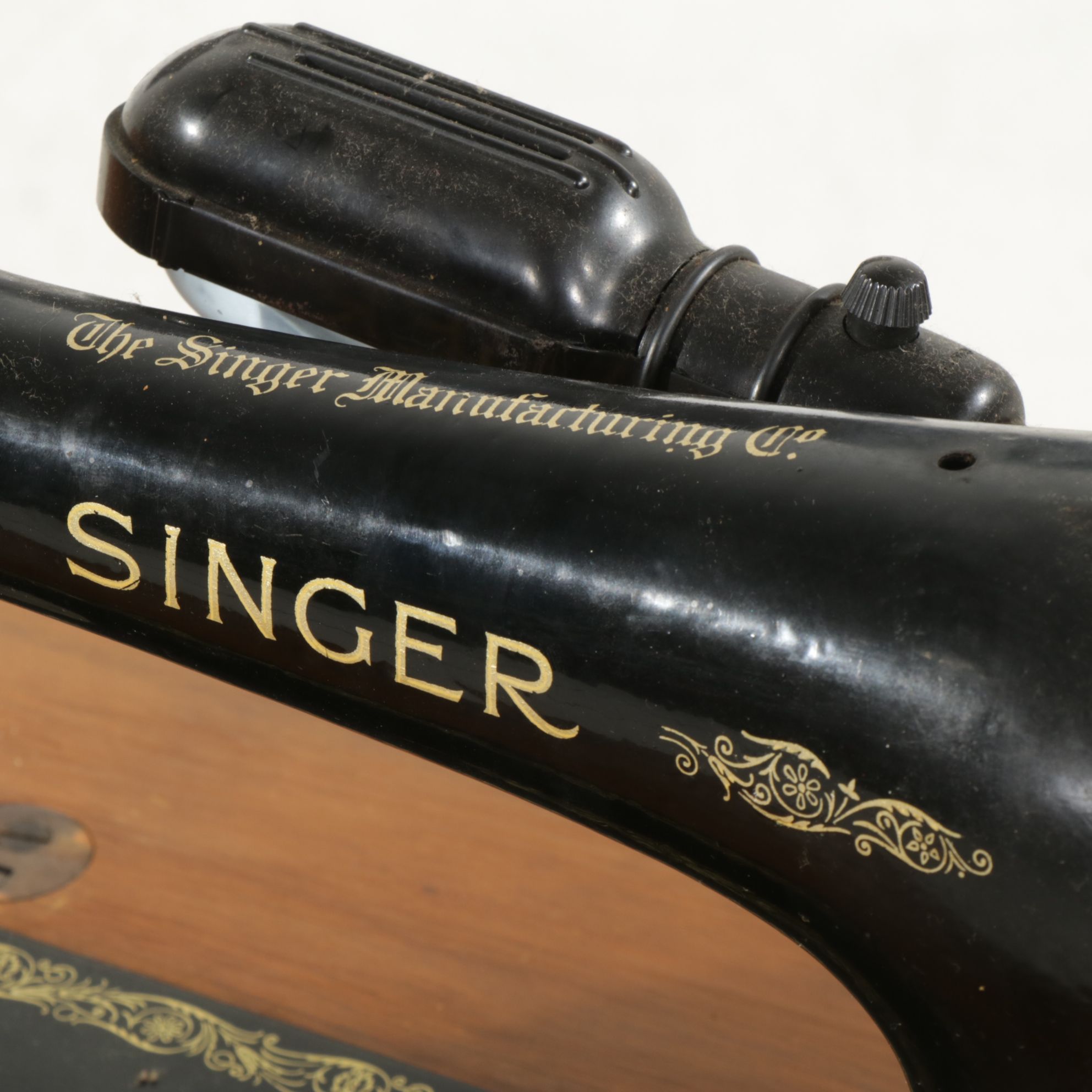 Singer Sewing Machine Model 66 in Drop Leaf Table Cabinet