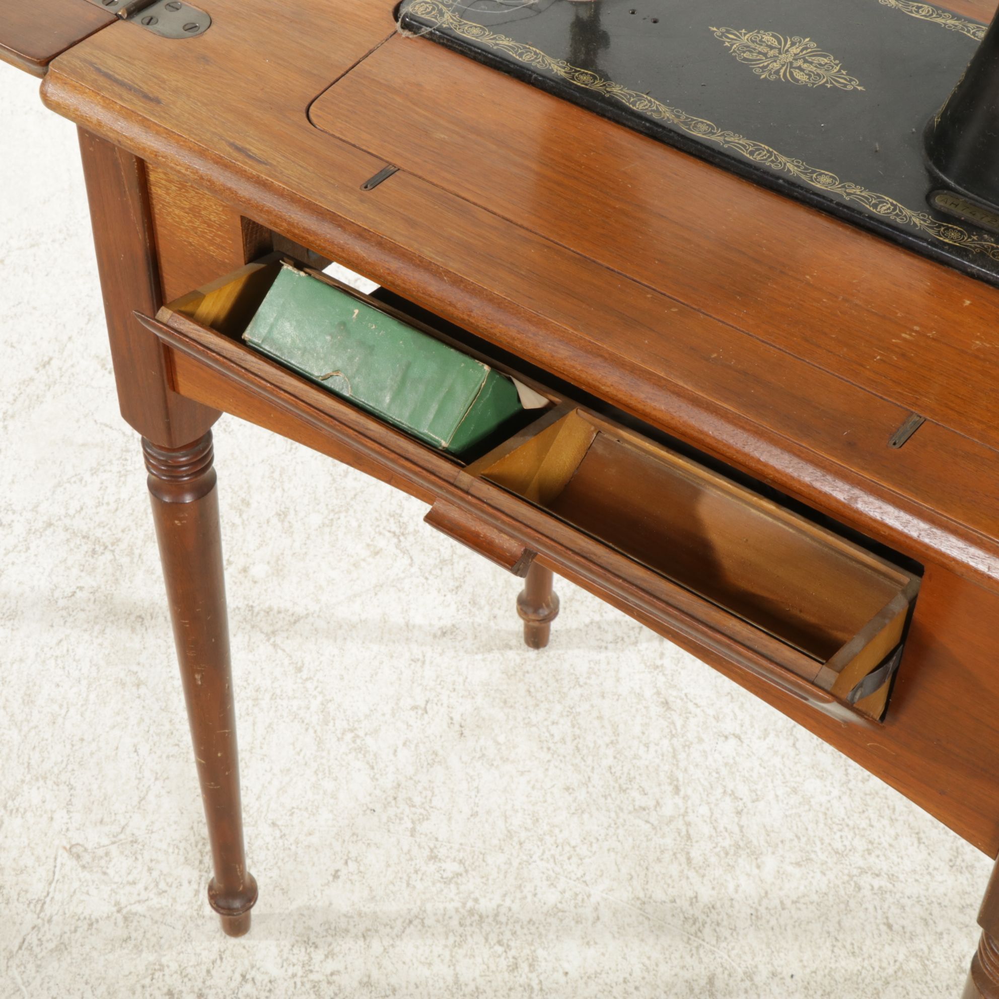 Singer Sewing Machine Model 66 in Drop Leaf Table Cabinet