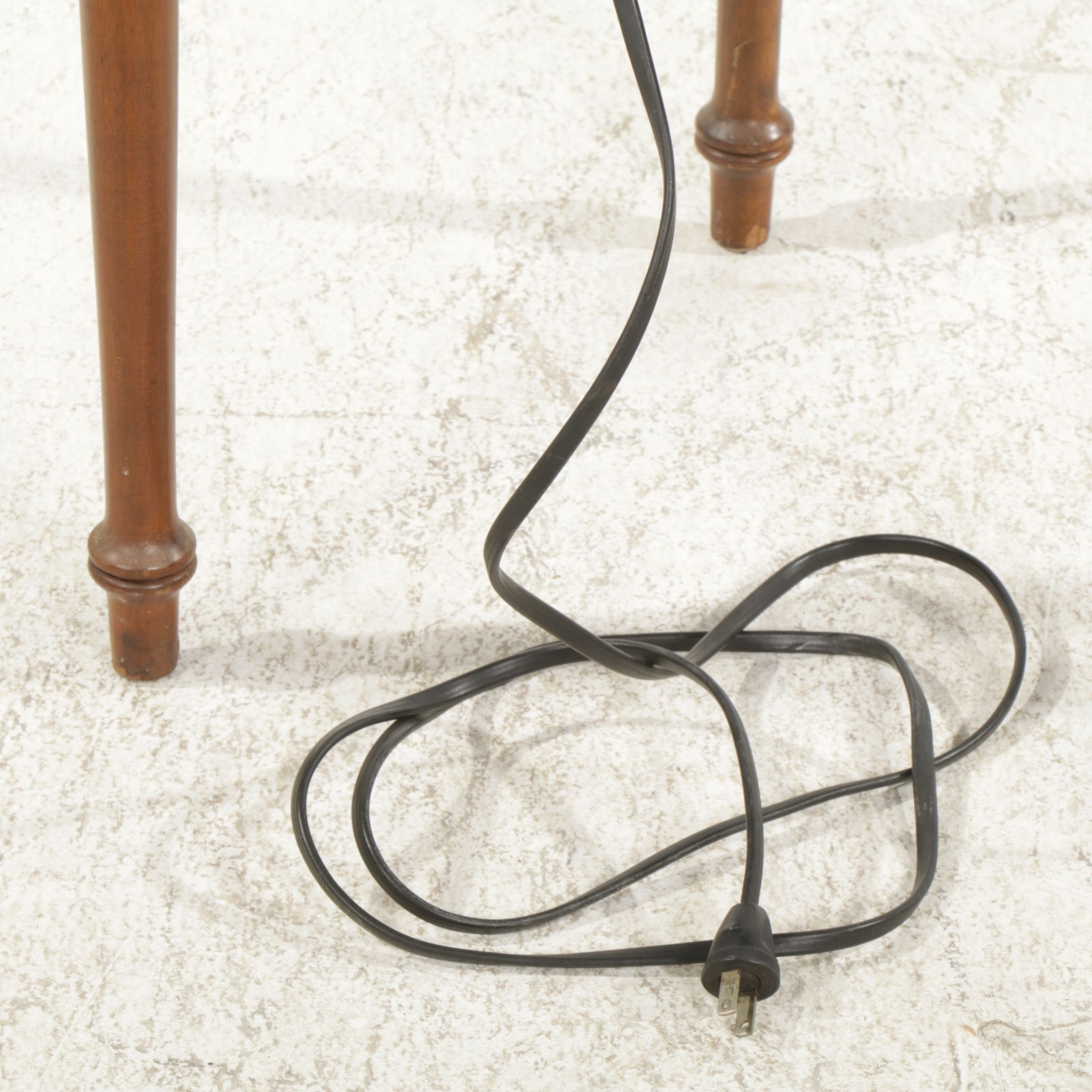 Singer Sewing Machine Model 66 in Drop Leaf Table Cabinet