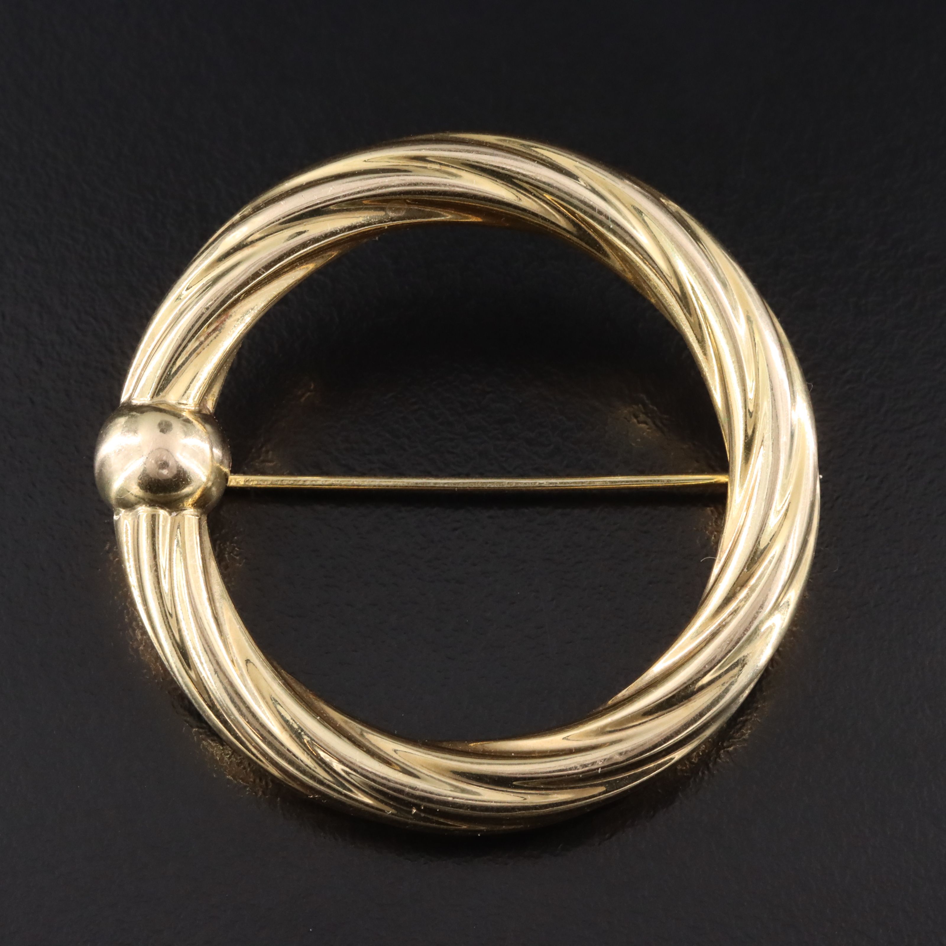 Italian UnoAErre 14K Circle Brooch