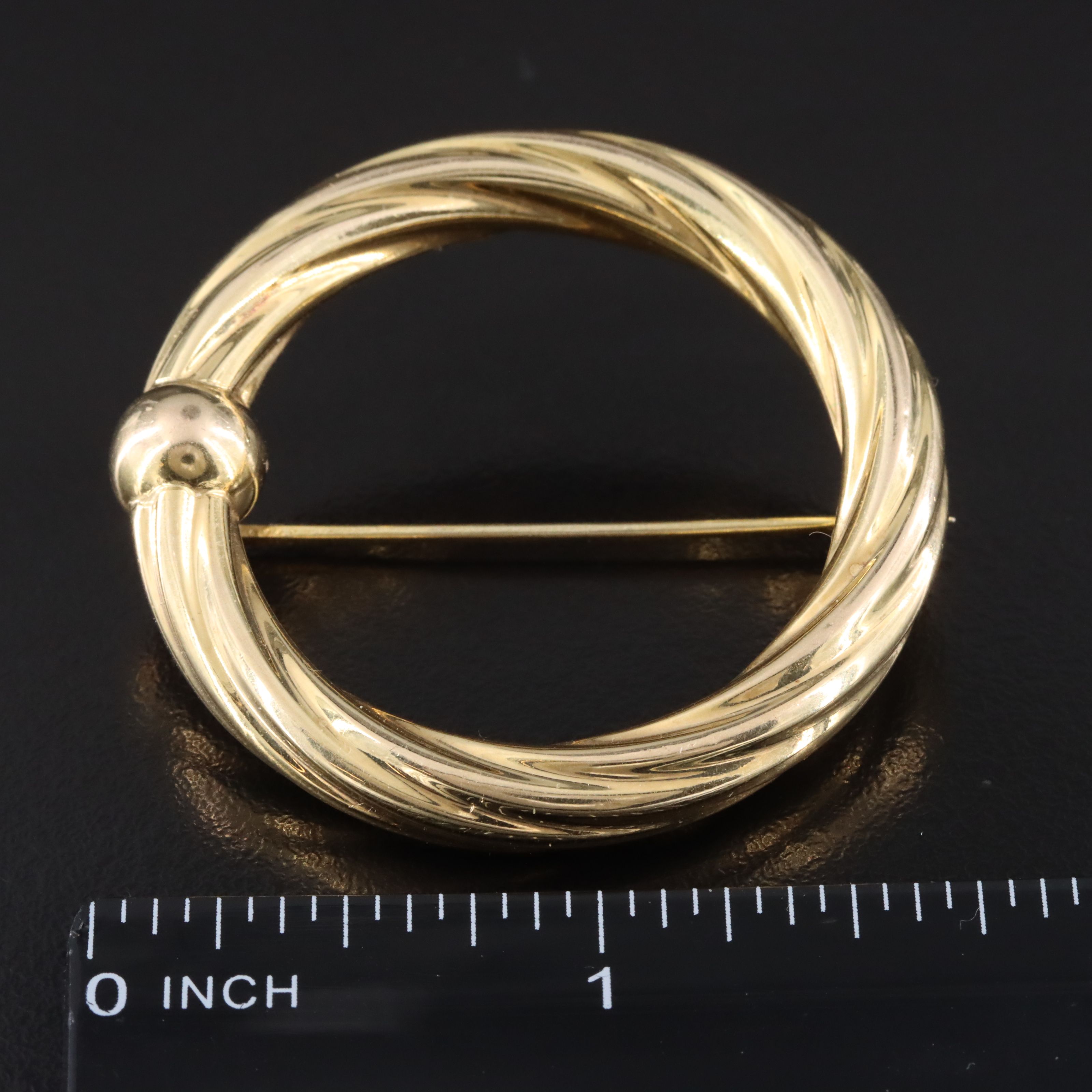 Italian UnoAErre 14K Circle Brooch