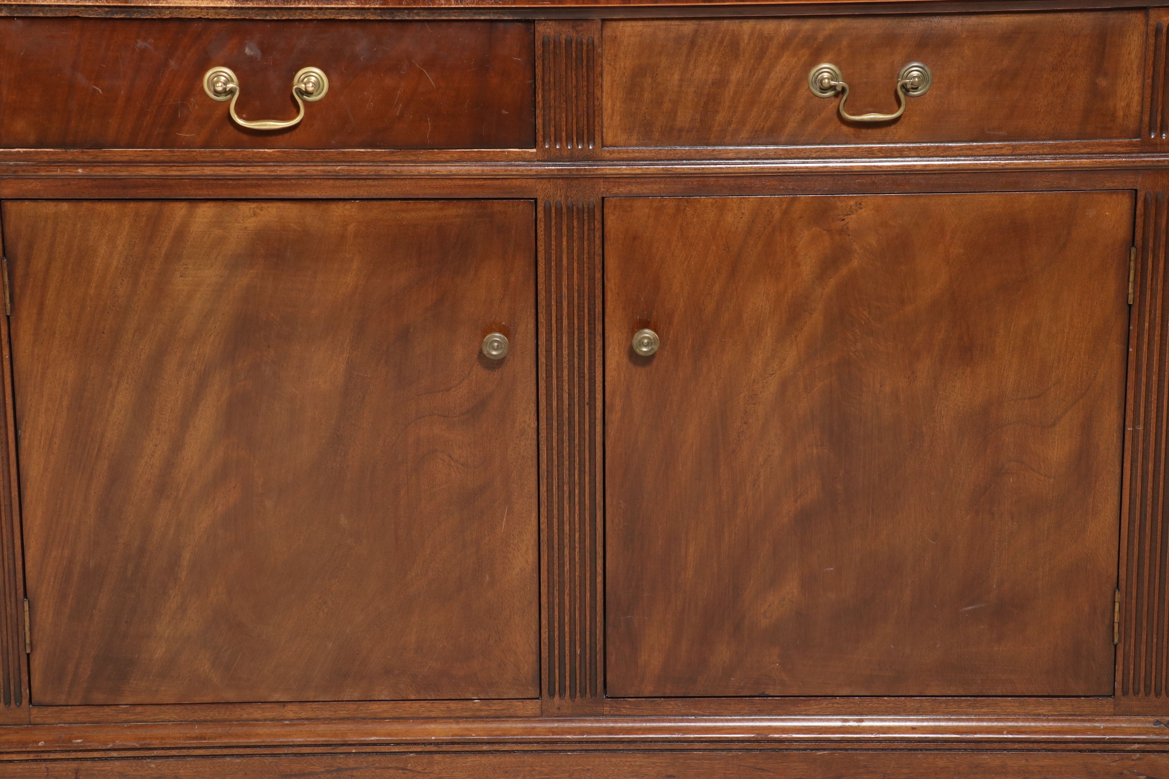 Federal Style Kidney-Shaped Mahogany Sideboard, Mid to Late 20th Century