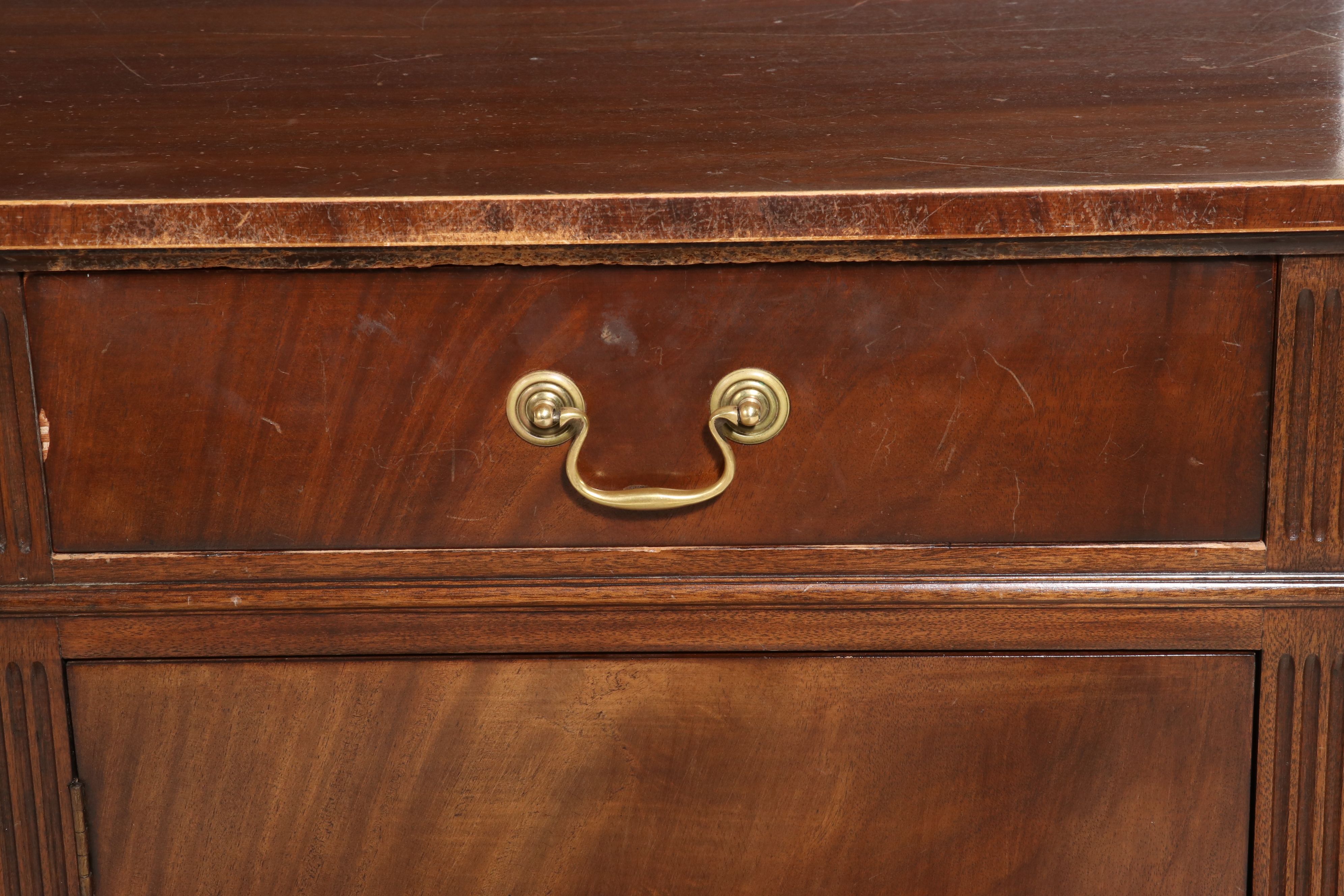 Federal Style Kidney-Shaped Mahogany Sideboard, Mid to Late 20th Century