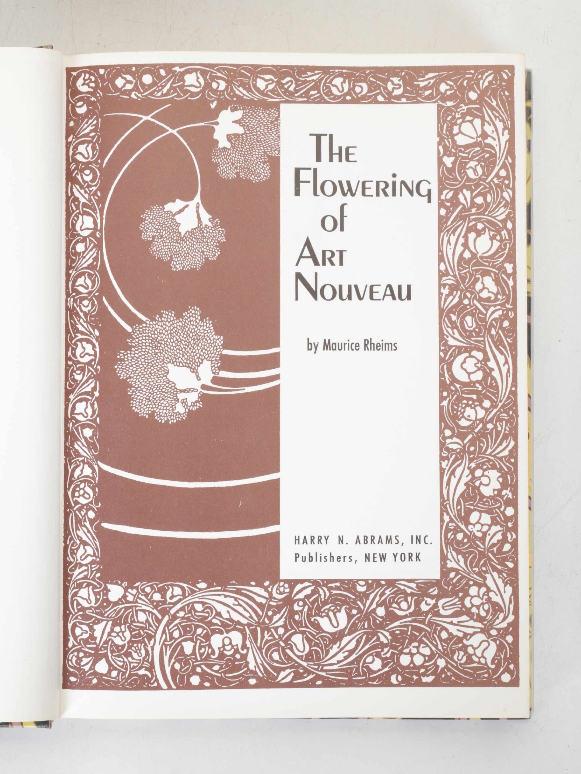 "The Flowering of Art Nouveau" & Other Books on Arts, Antiques, and Collectibles