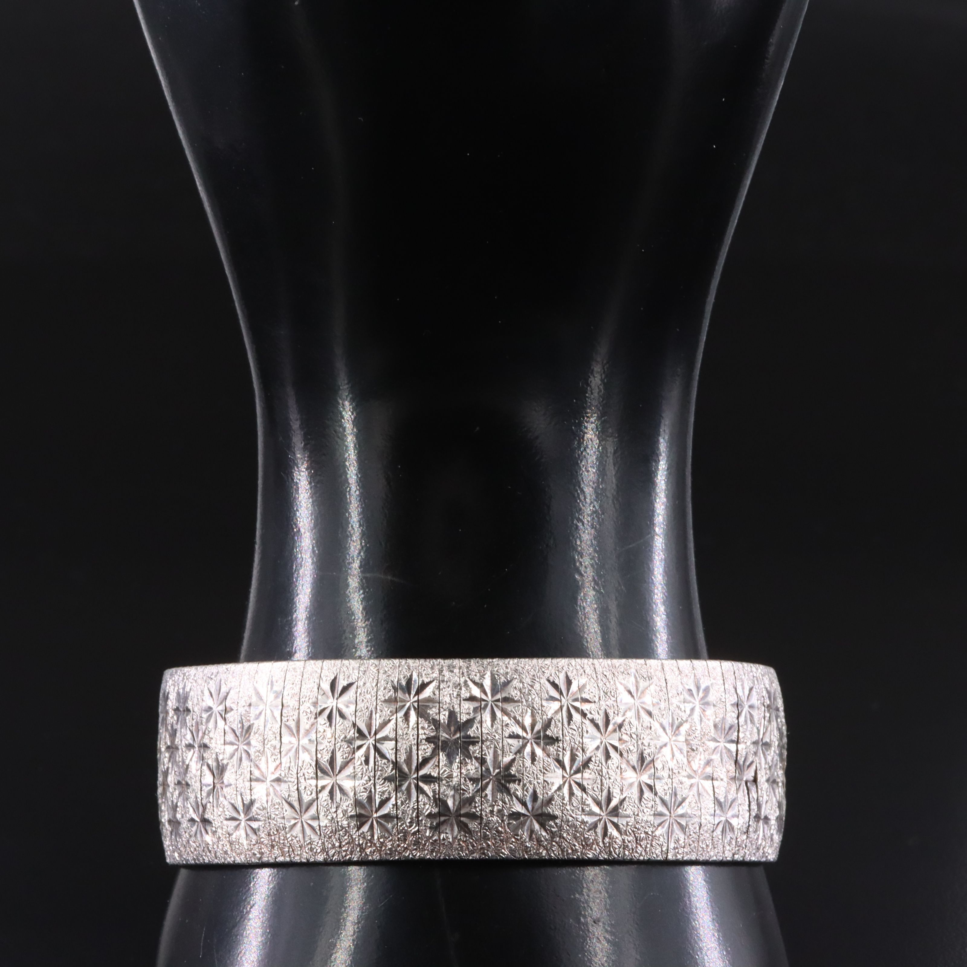 Italian Sterling Diamond-Cut Style Omega Chain Bracelet